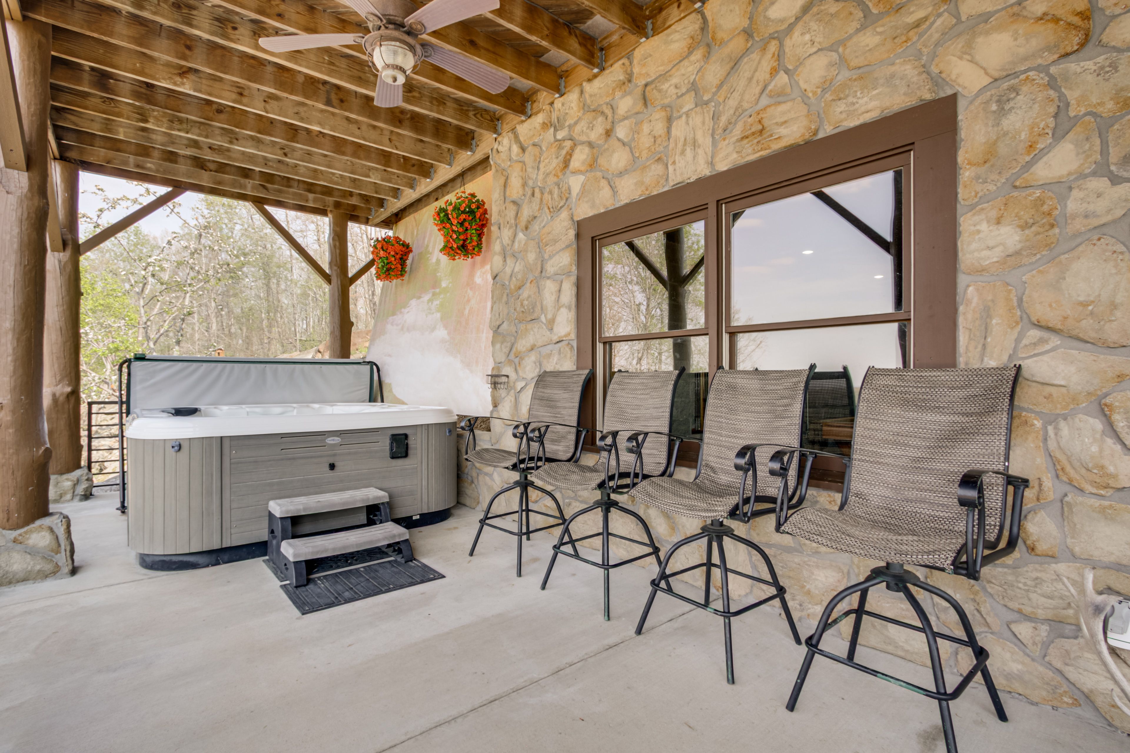 Covered Patio | Hot Tub