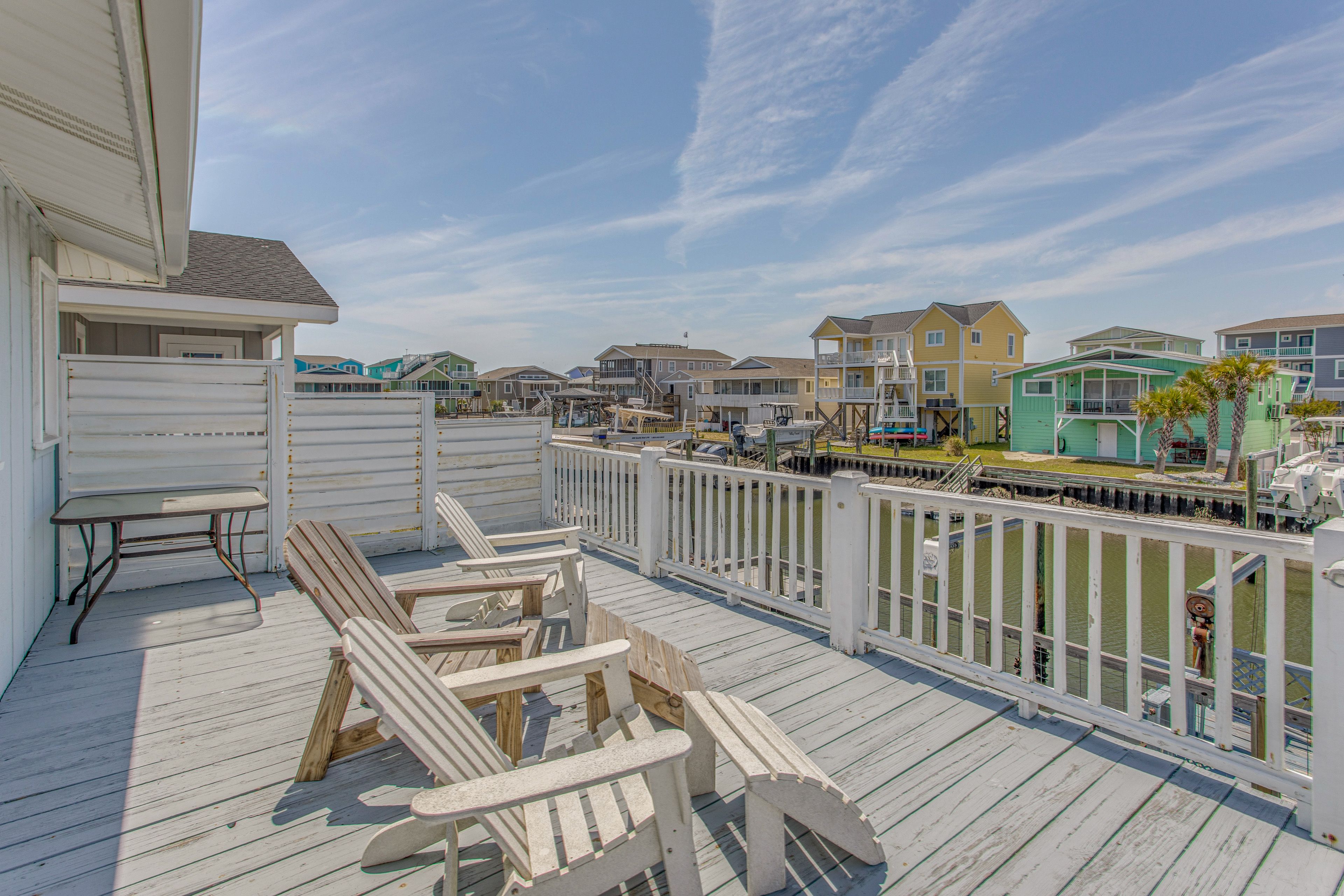 Holden Beach Vacation Rental | 3BR | 2.5BA | 1,300 Sq Ft | Staircase to Enter