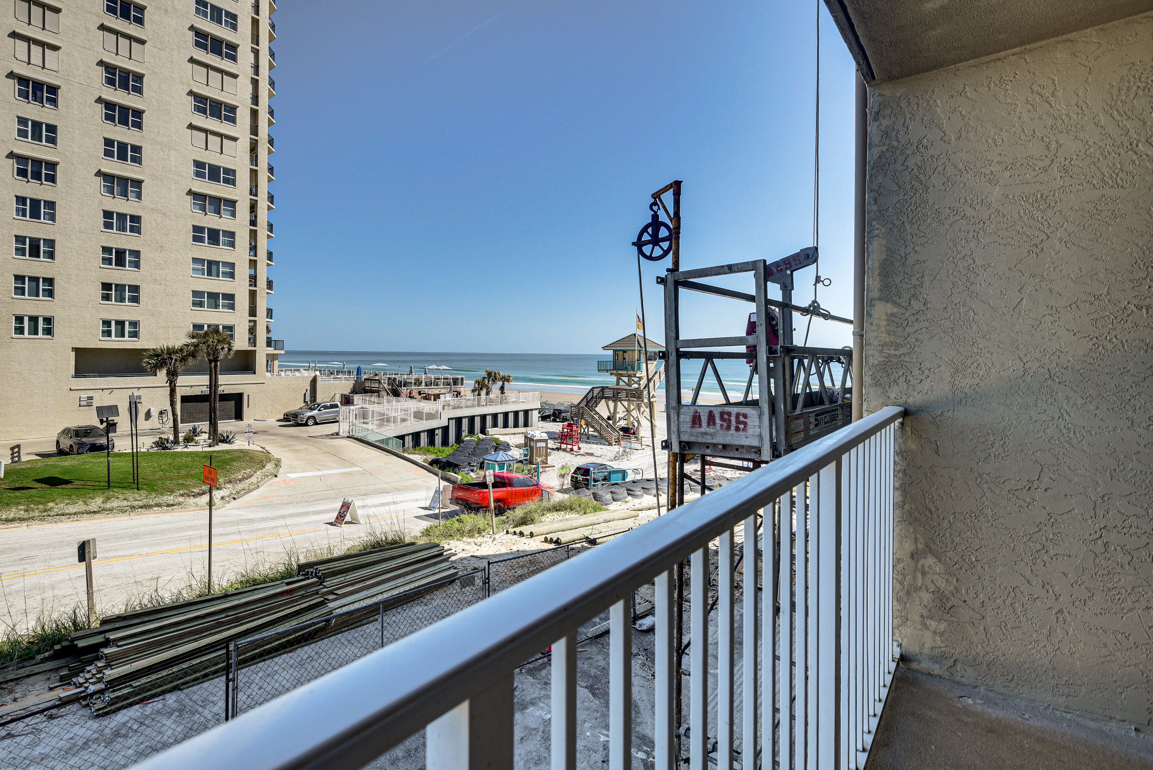 Property Exterior | Single-Level Studio | 2nd-Floor Unit