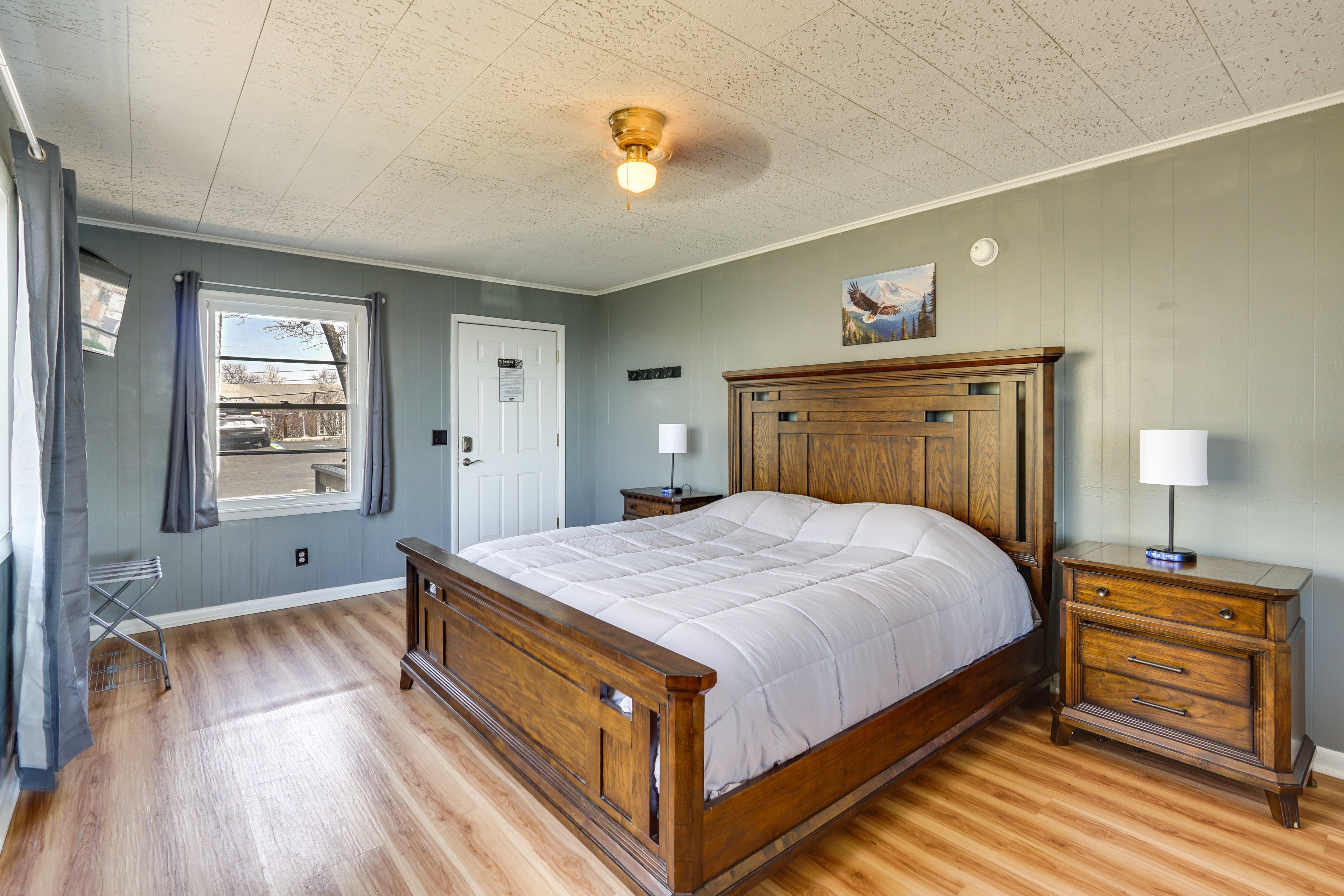 Lake Ozark Vacation Rental | 1BA | Studio | 144 Sq Ft