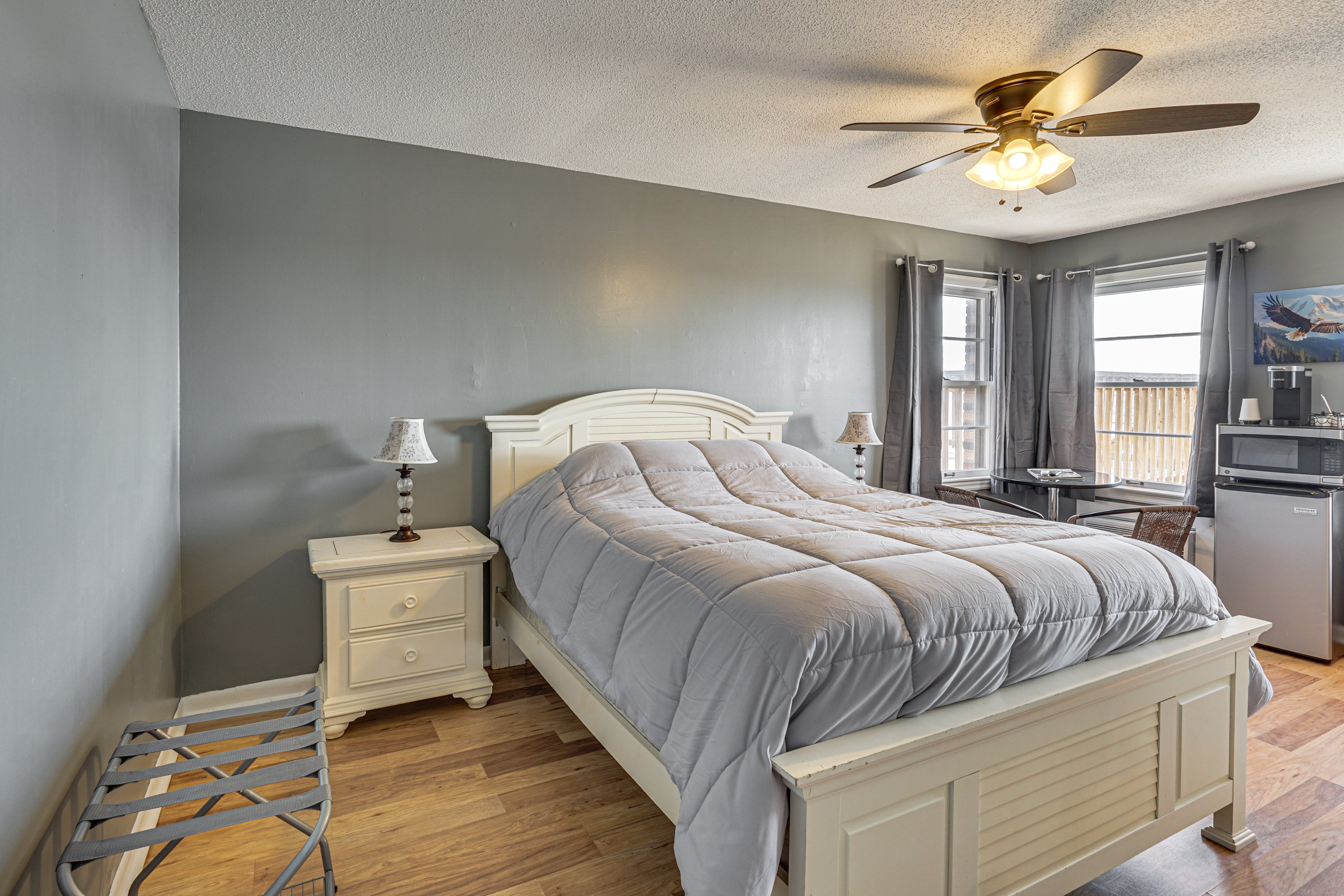 Lake Ozark Vacation Rental | Studio | 1BA | 144 Sq Ft