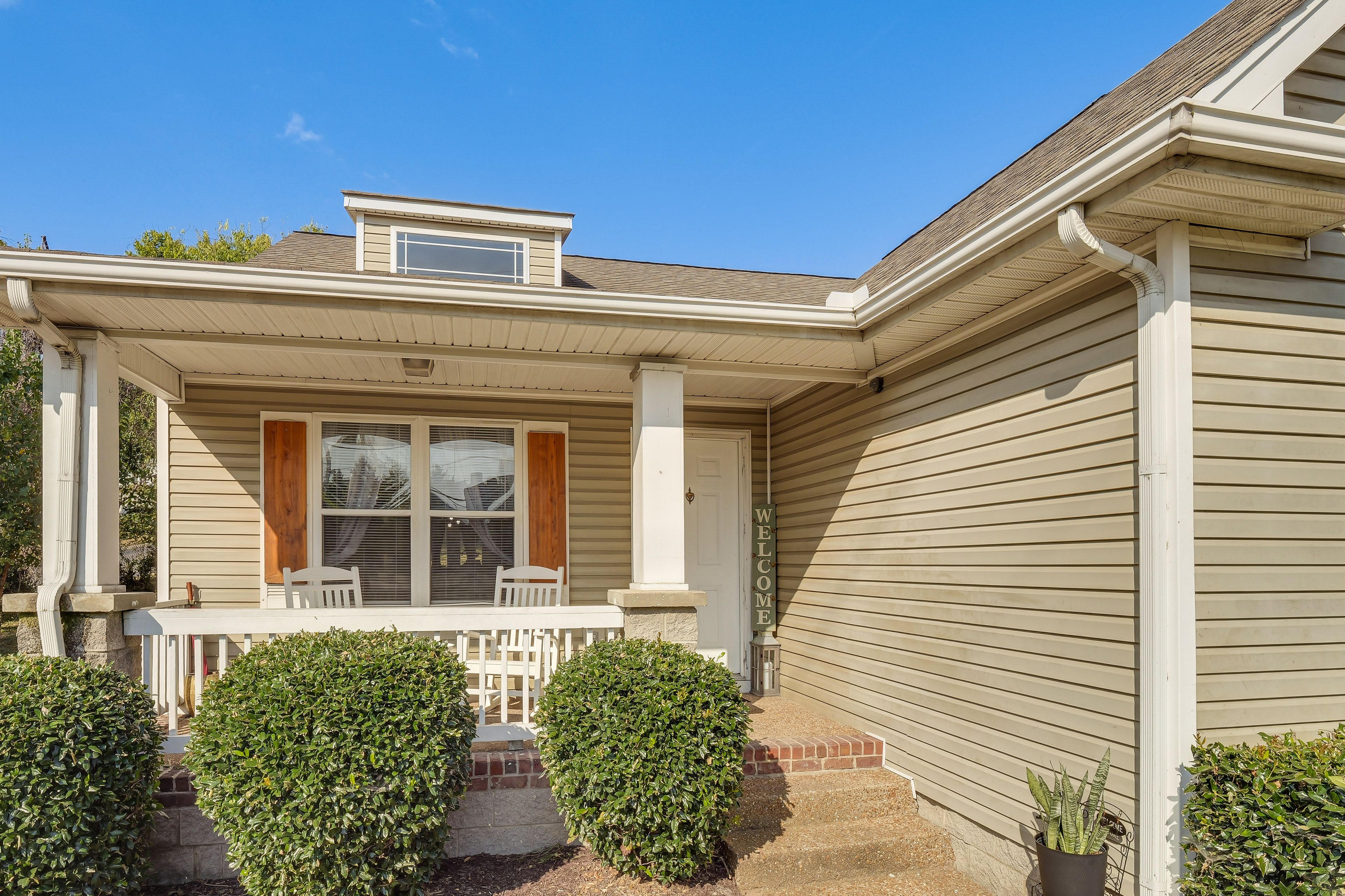 Property Exterior | Single-Story Home