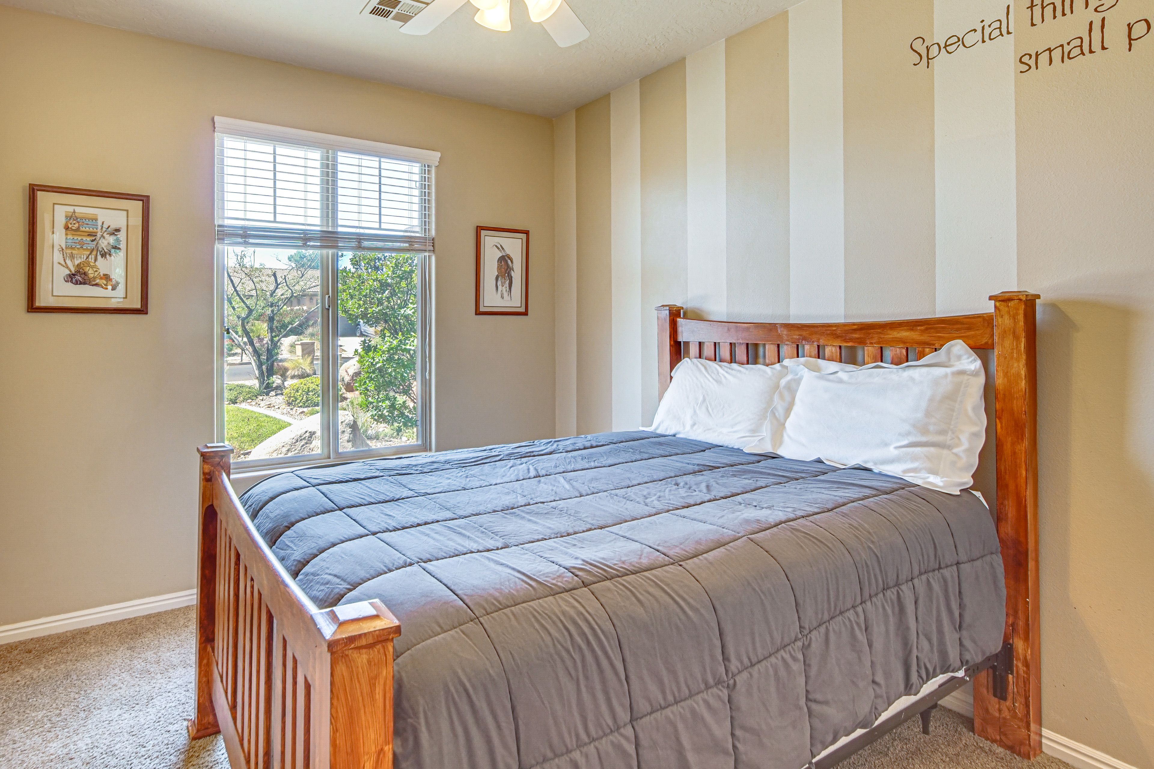 Bedroom 2 | Queen Bed
