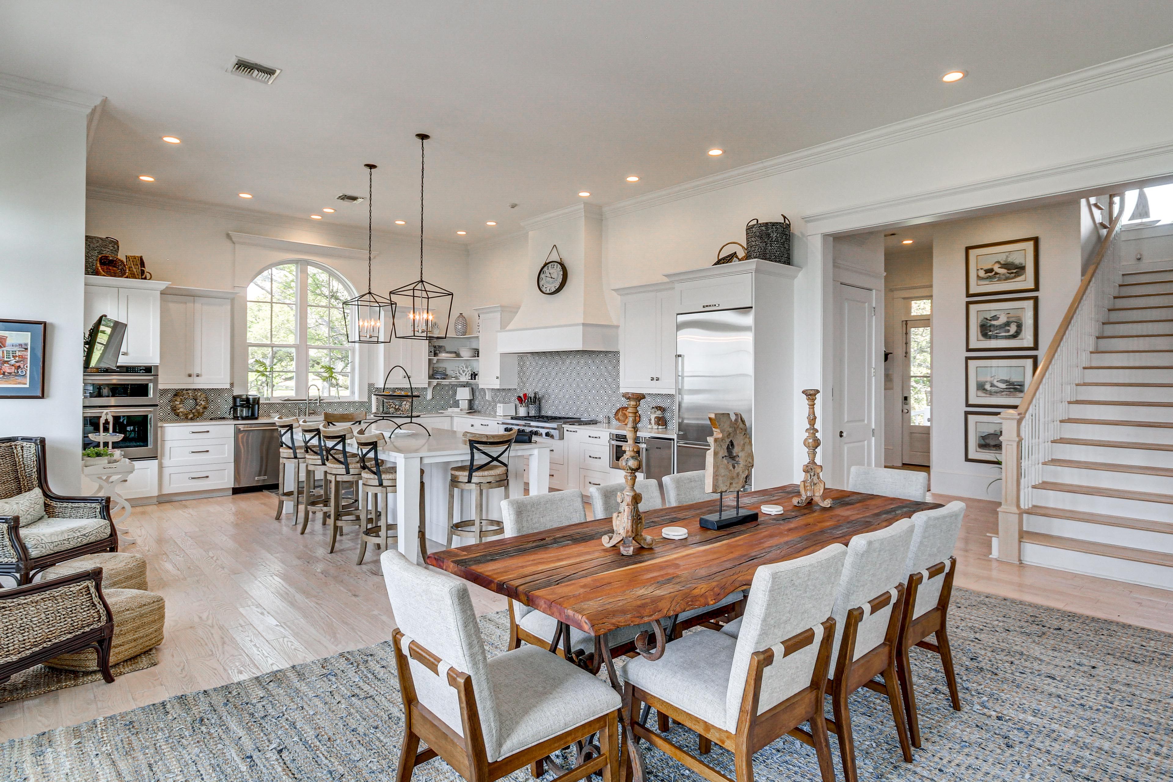 Dining Area | 1st Floor