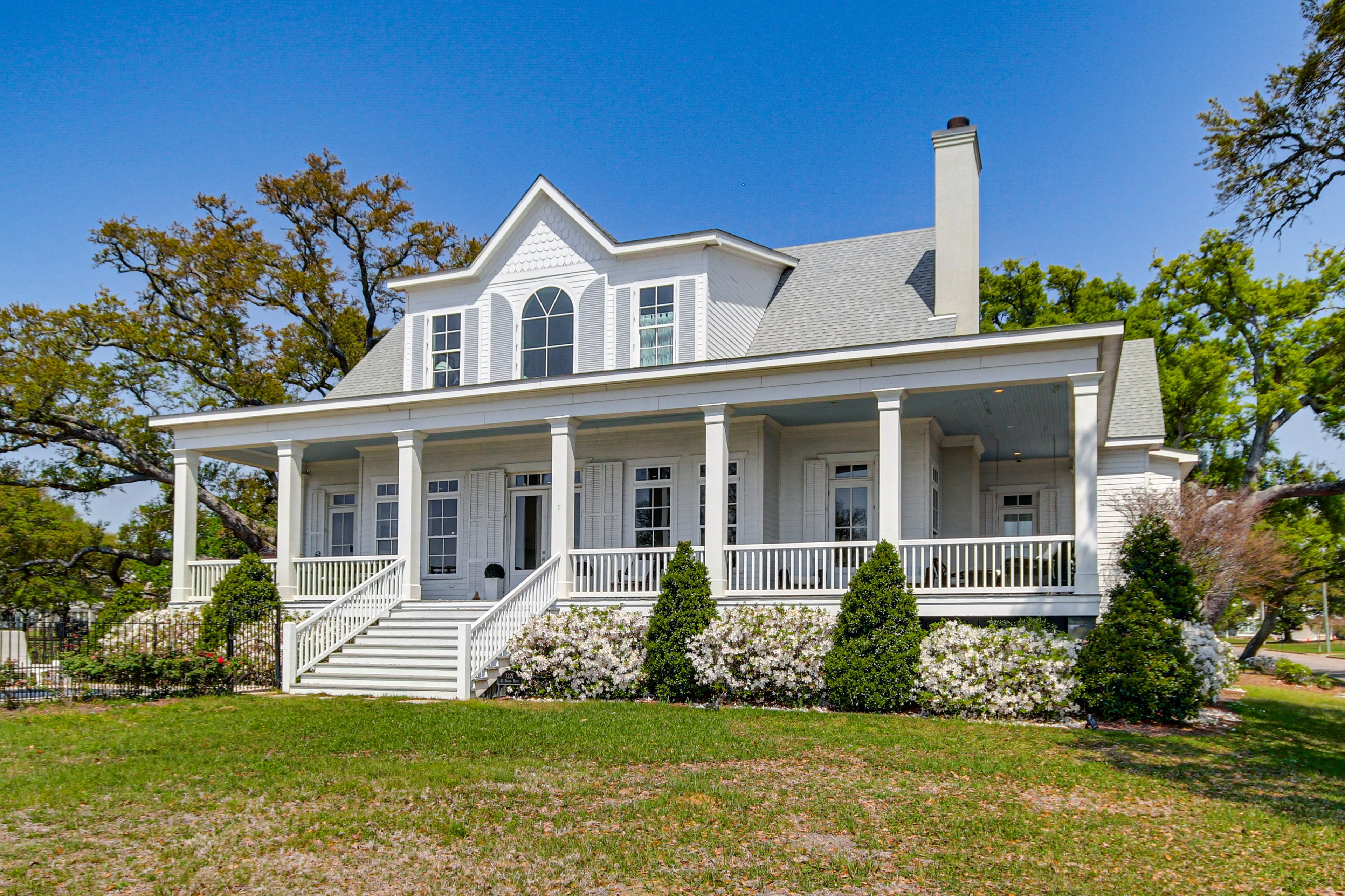 Property Exterior | Private Yard