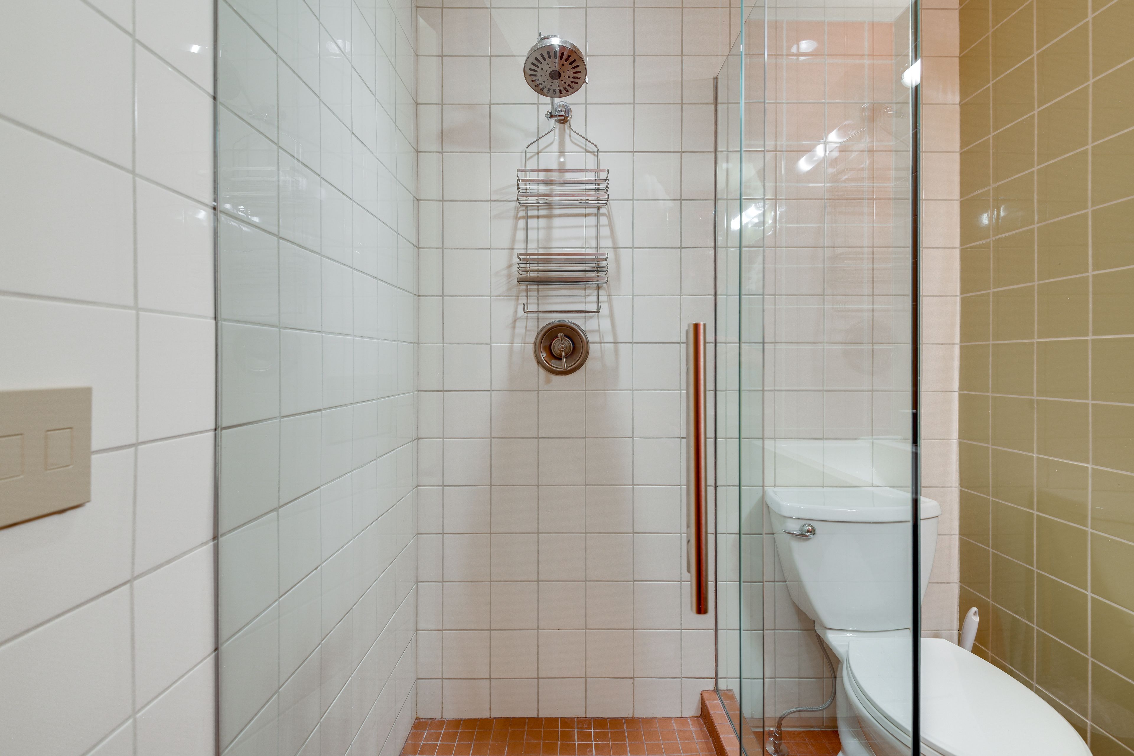 Full Bathroom | Upper Level