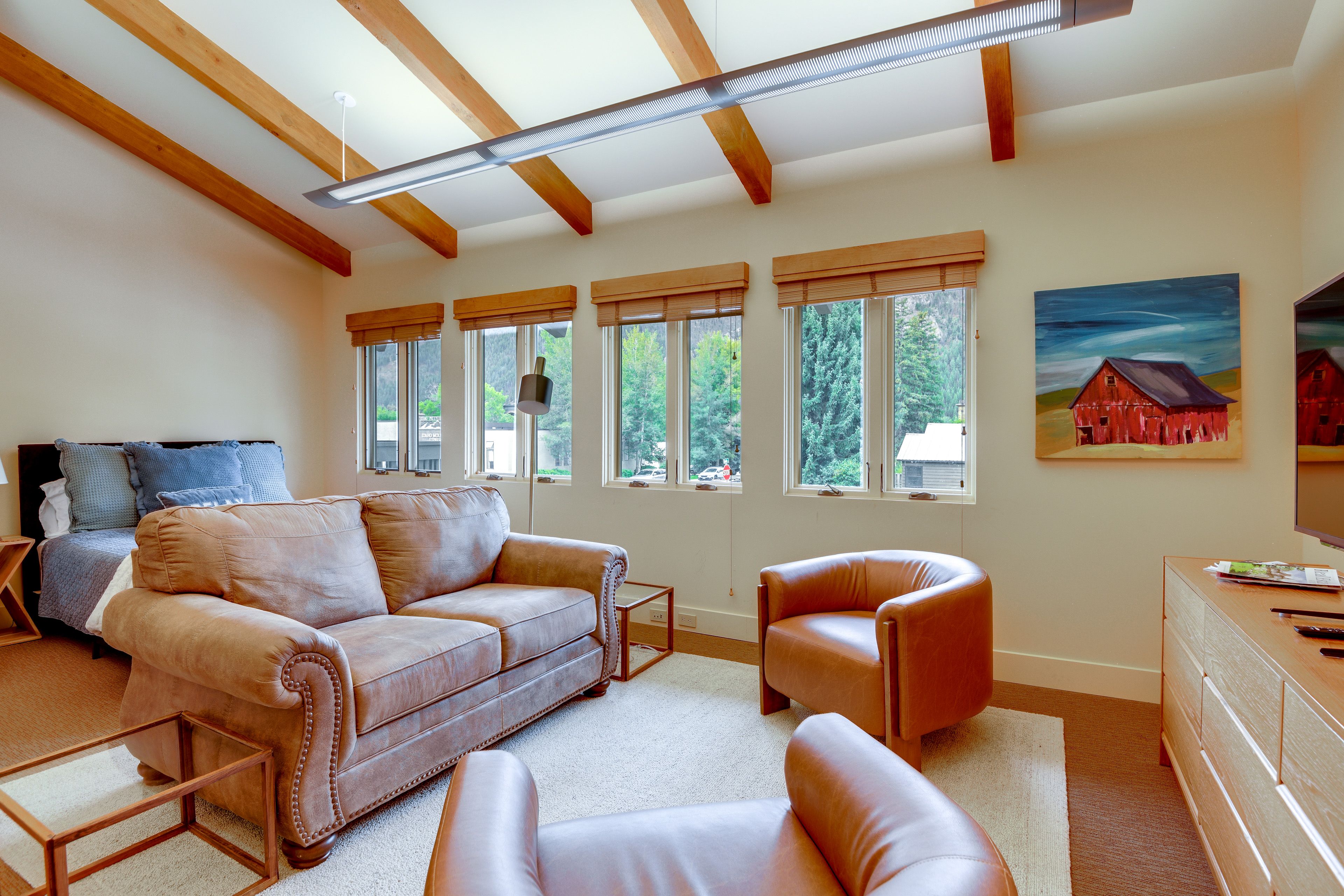 Den | Queen Bed | Upper Level