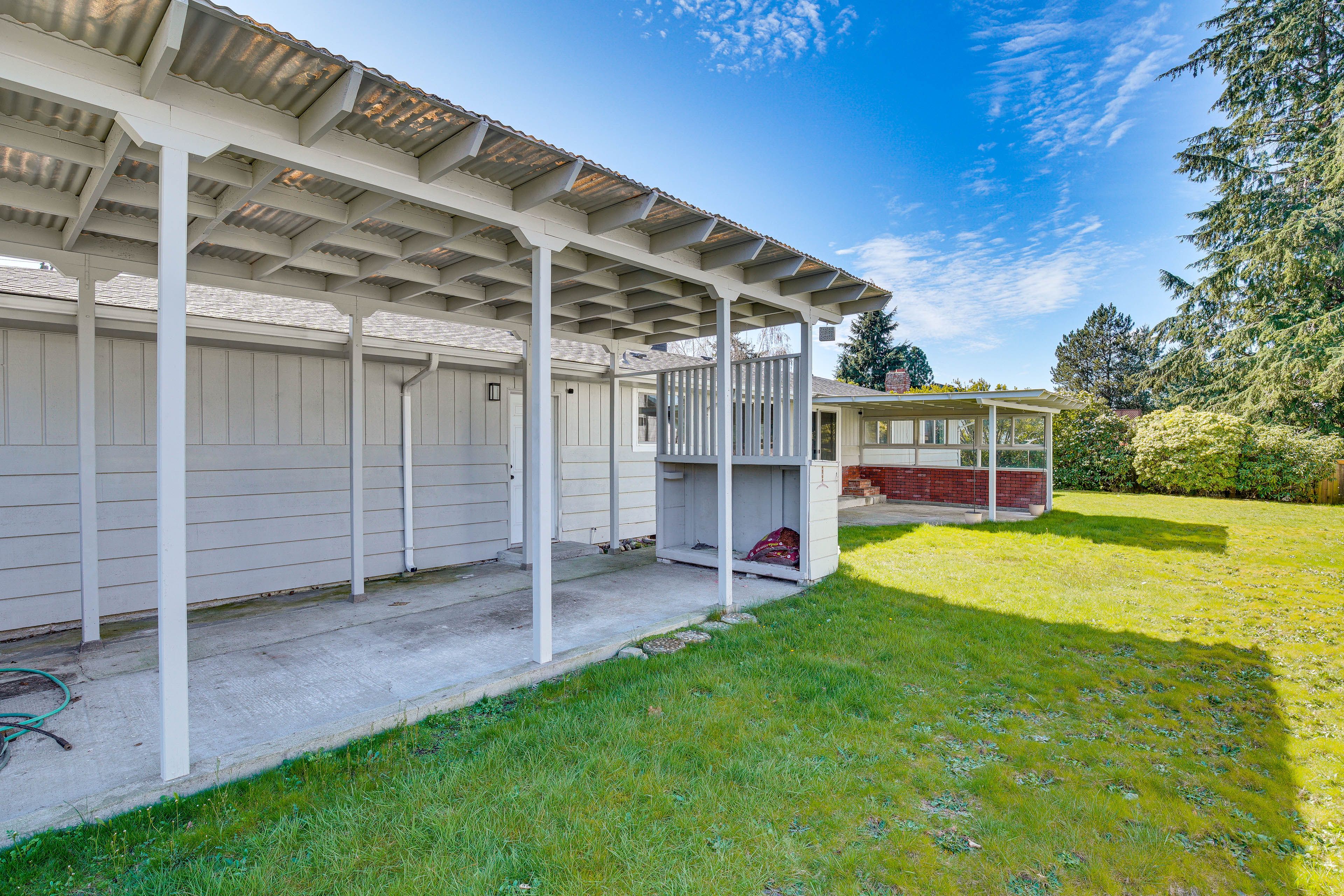 Private Yard | Covered Patio