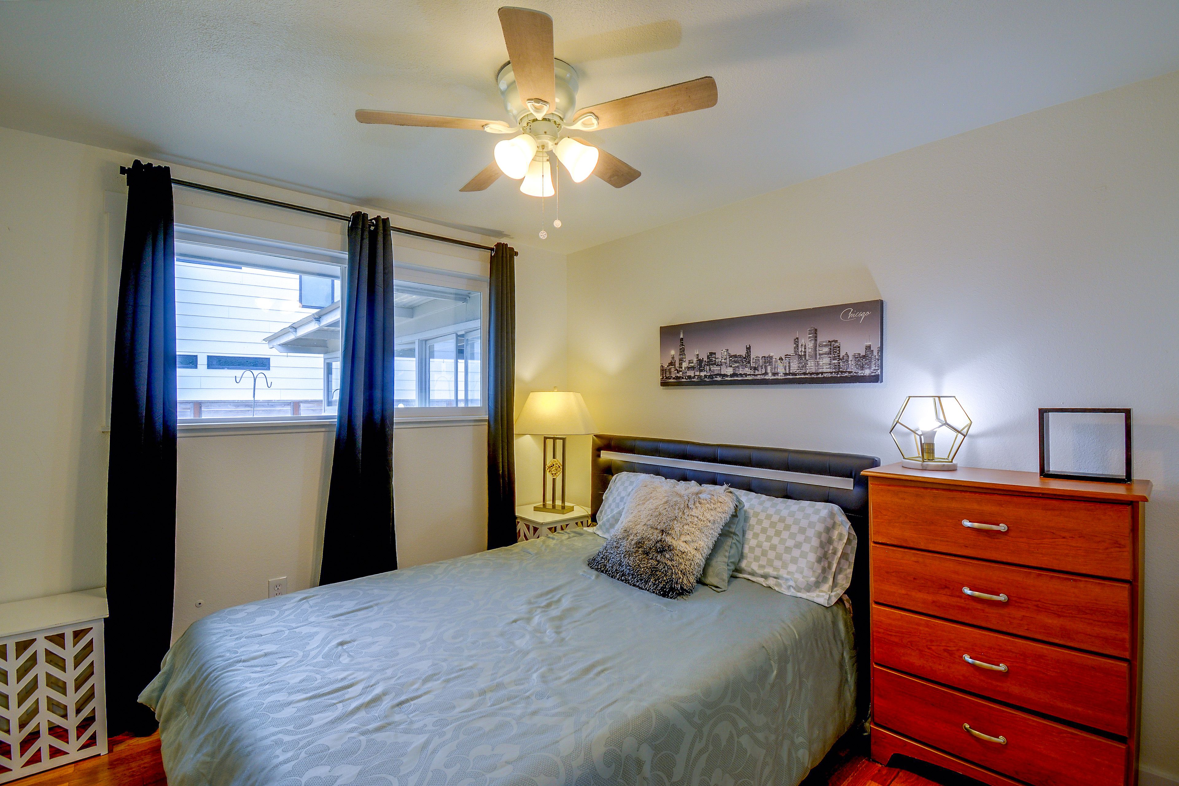 Bedroom 3 | Queen Beed
