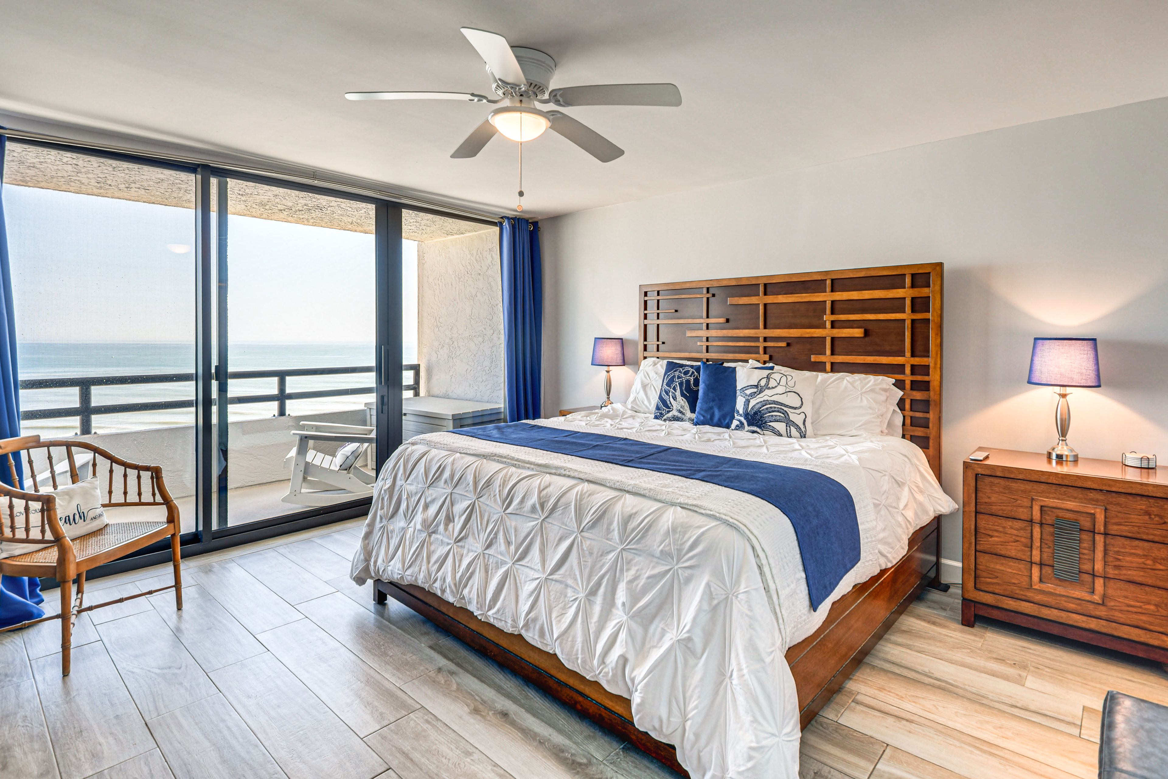 Bedroom 1 | Adjustable King Bed