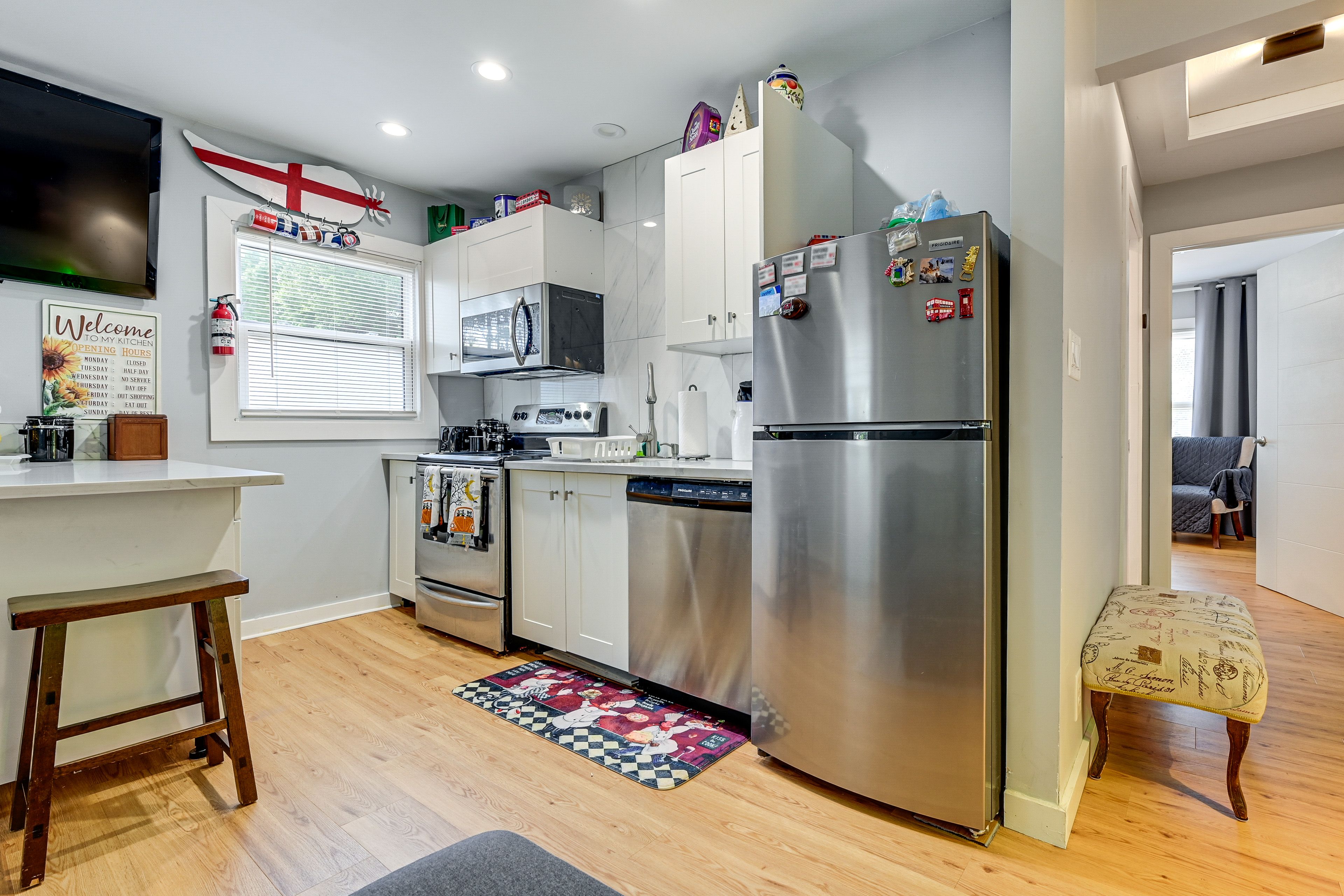 Kitchen | Breakfast Bar Dining Space