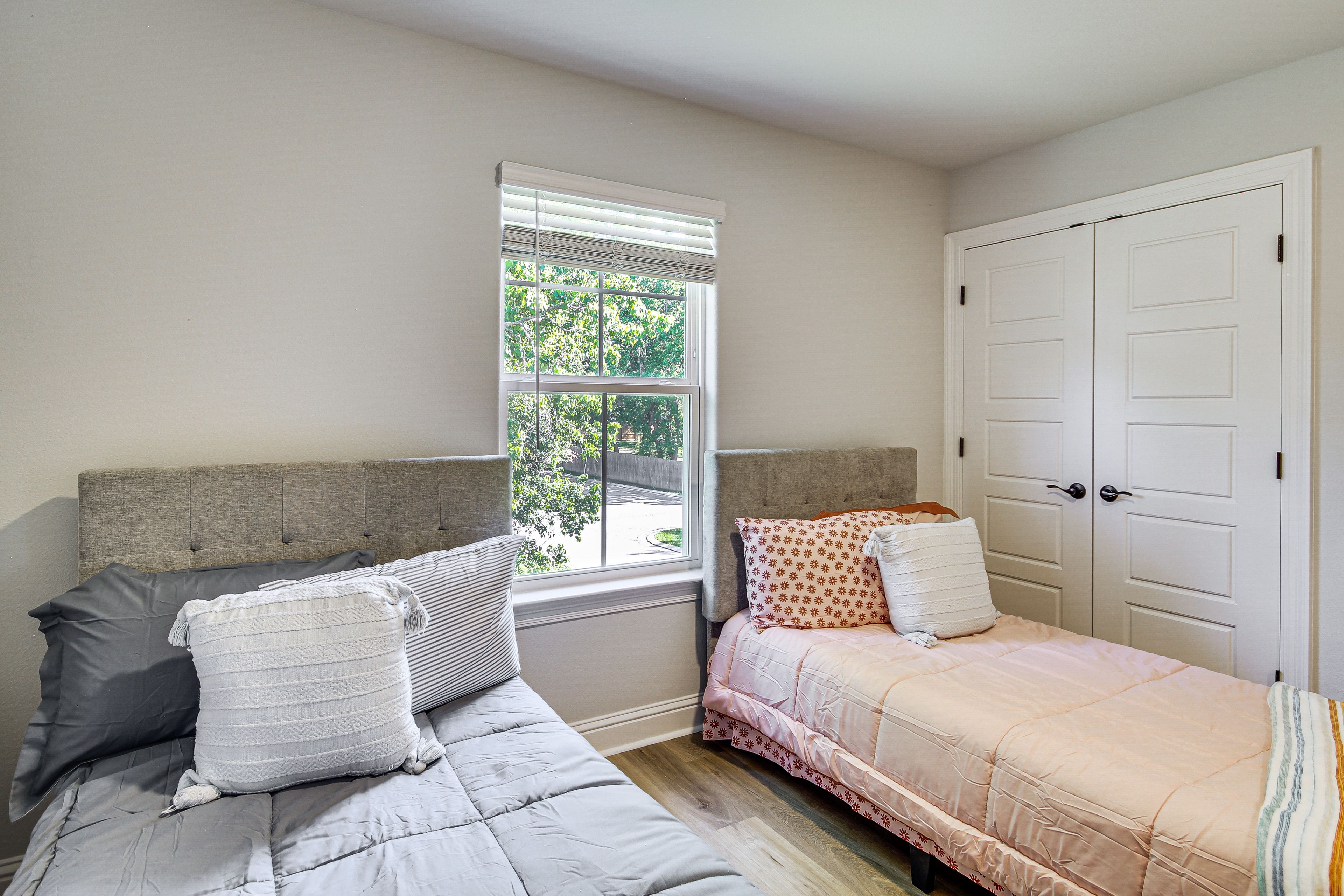 Bedroom 2 | 2 Twin Beds | 2nd Floor