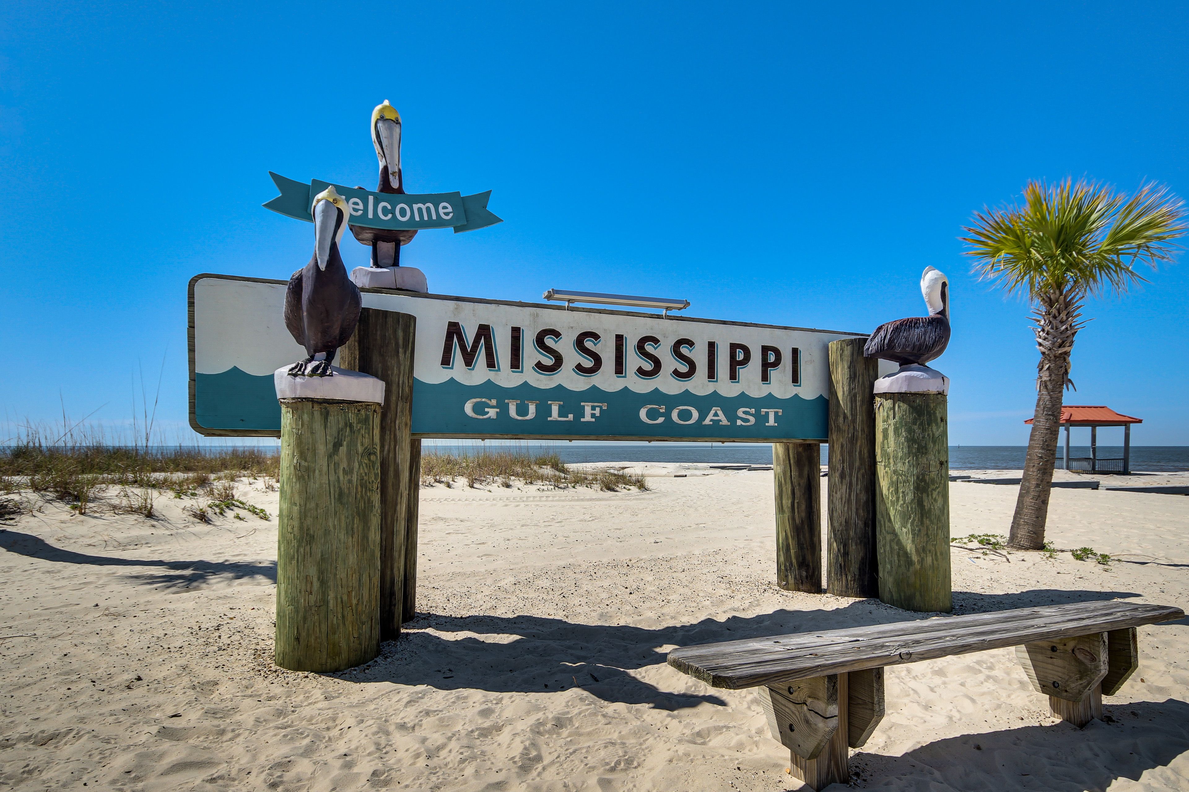 < 1 Mi to Mississippi Gulf Coast