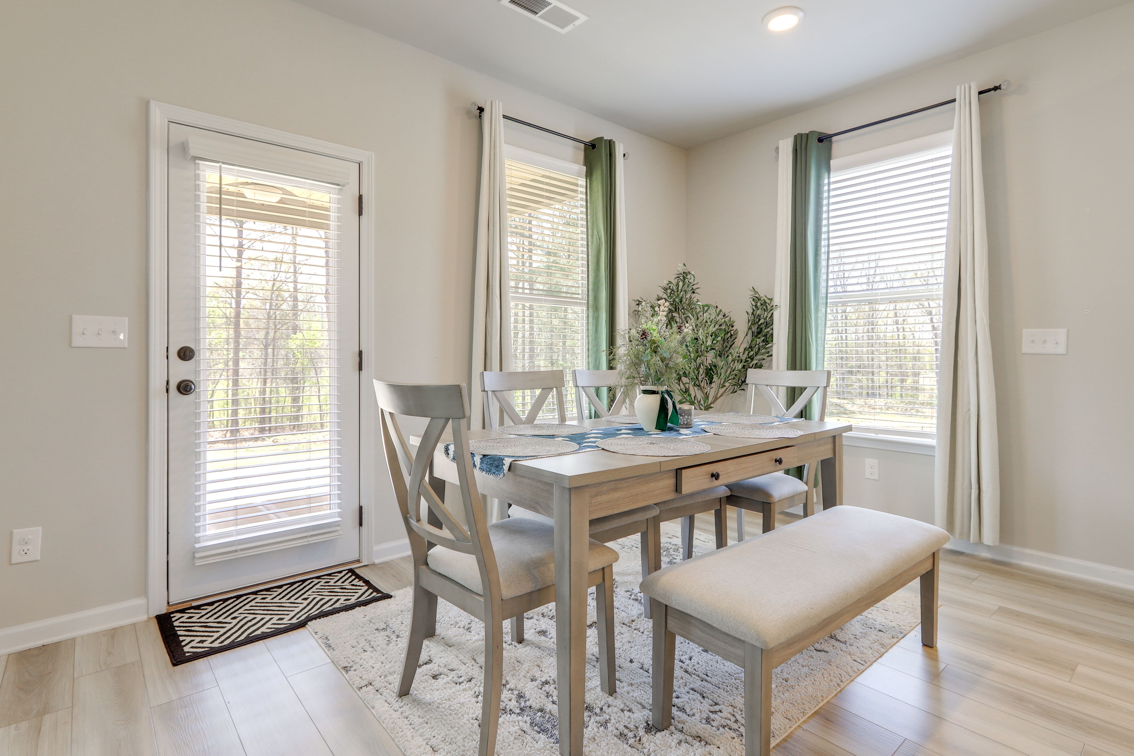 Dining Area | 1st Floor