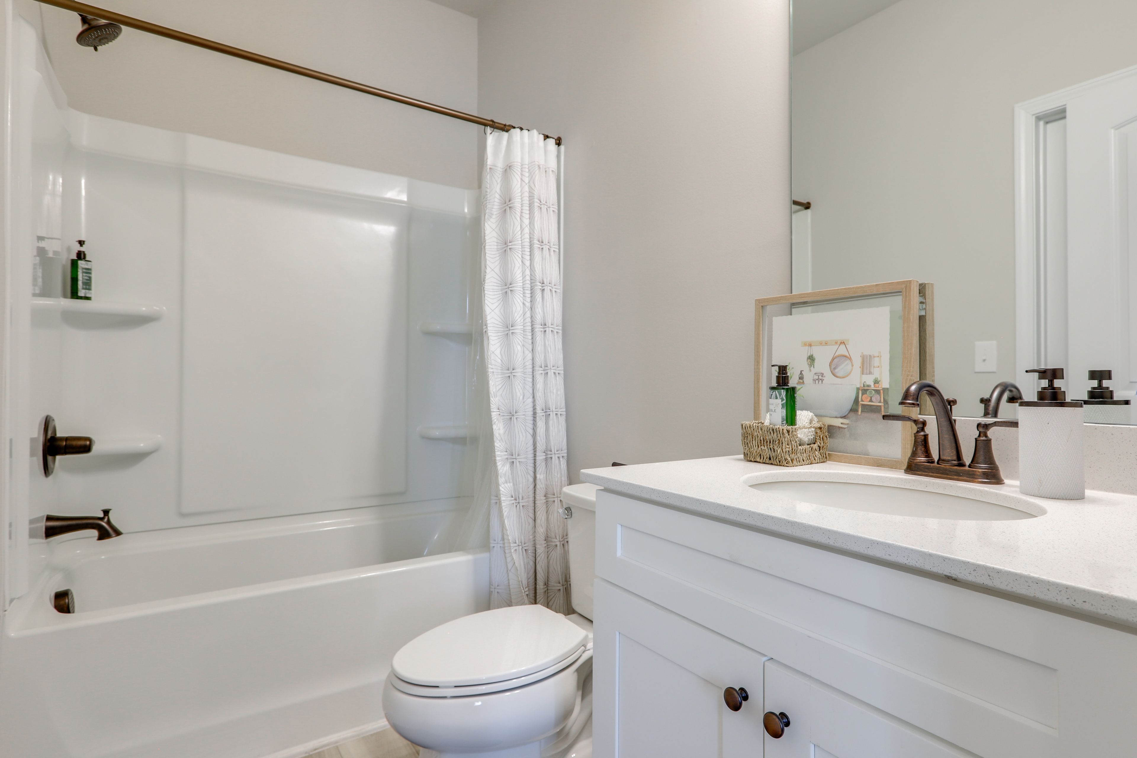 Full Bathroom | 1st Floor