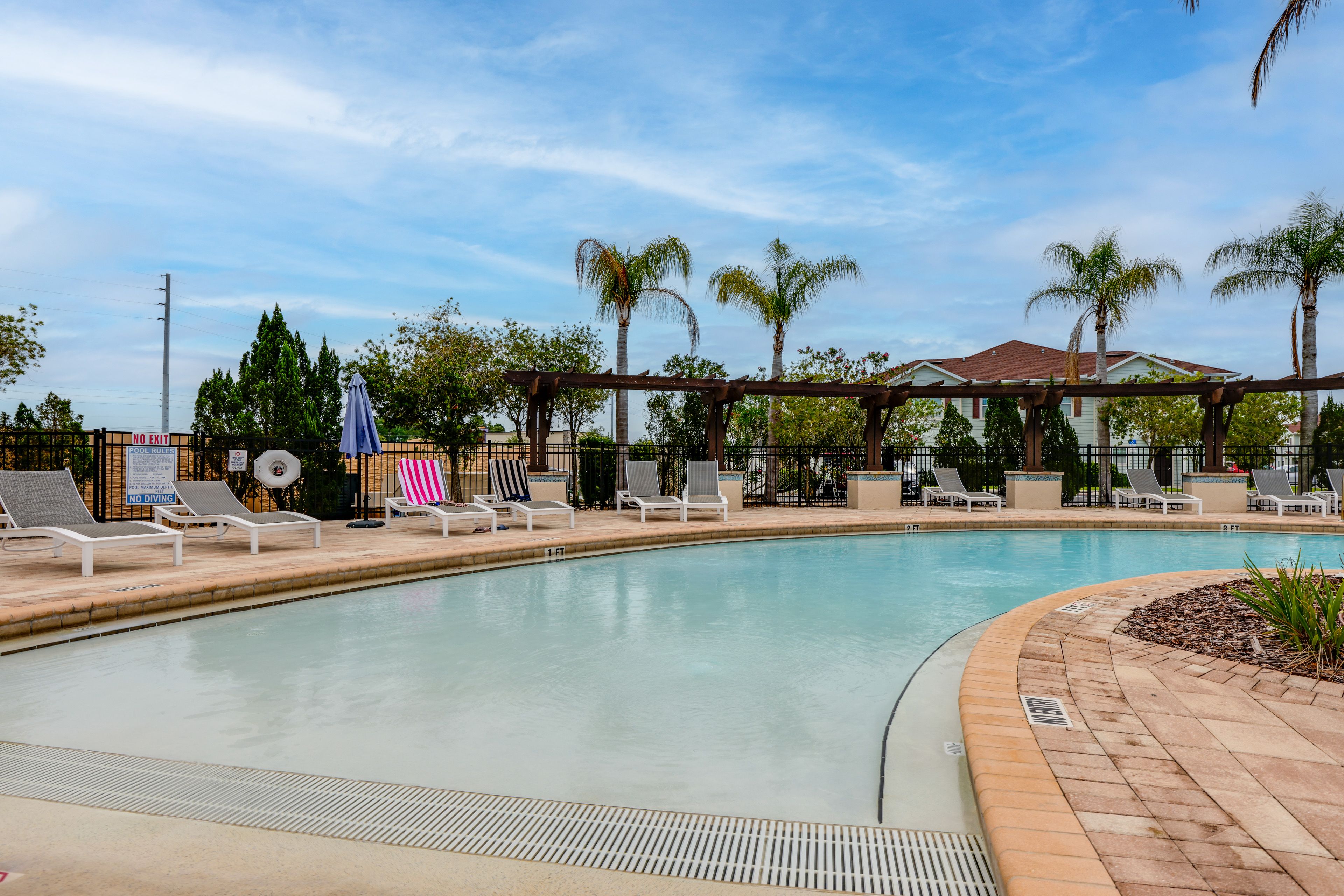 West Lucaya Resort | Community Amenities