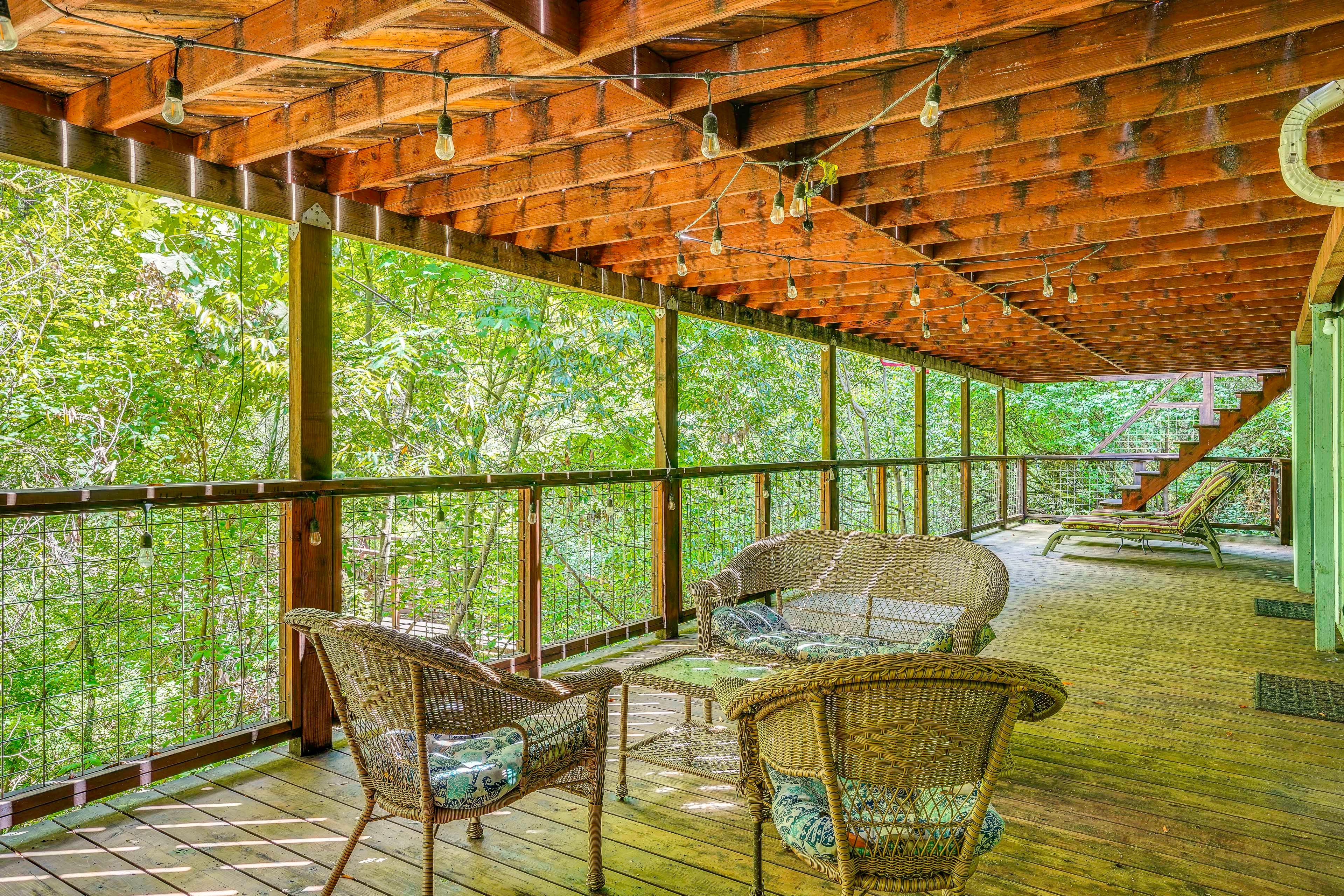 Camp Meeker Vacation Rental | 2BR | 2BA | 1,500 Sq Ft