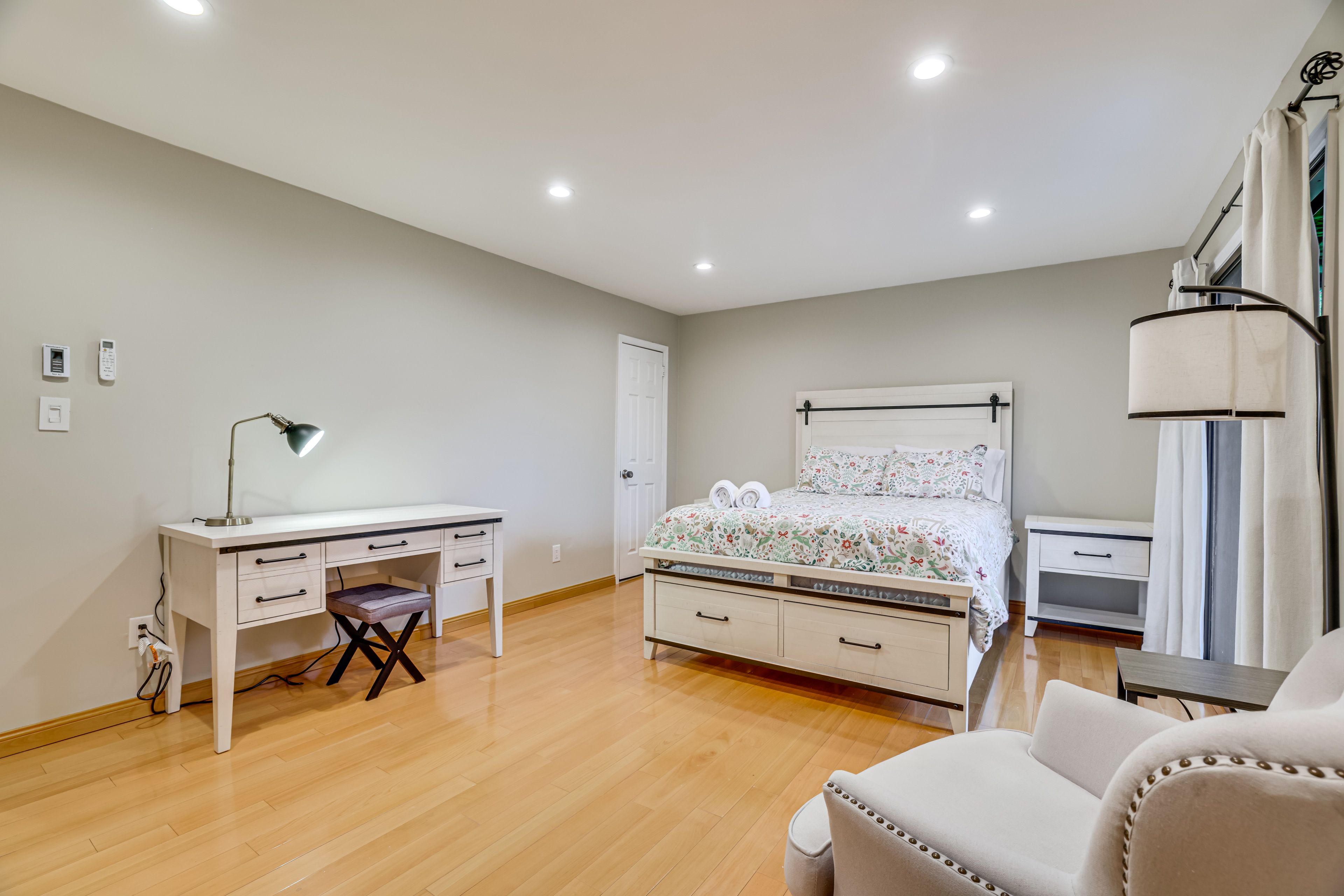 Bedroom 3 | Queen Bed | Lower Level