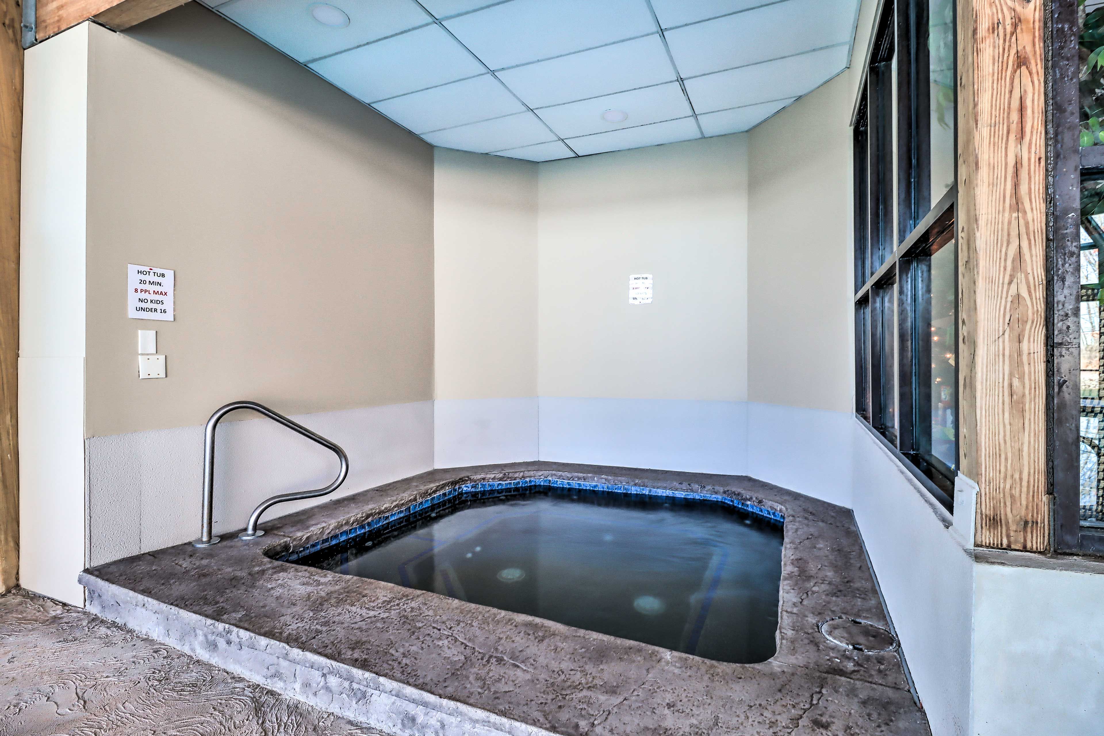 Village at Camelback | Community Amenities