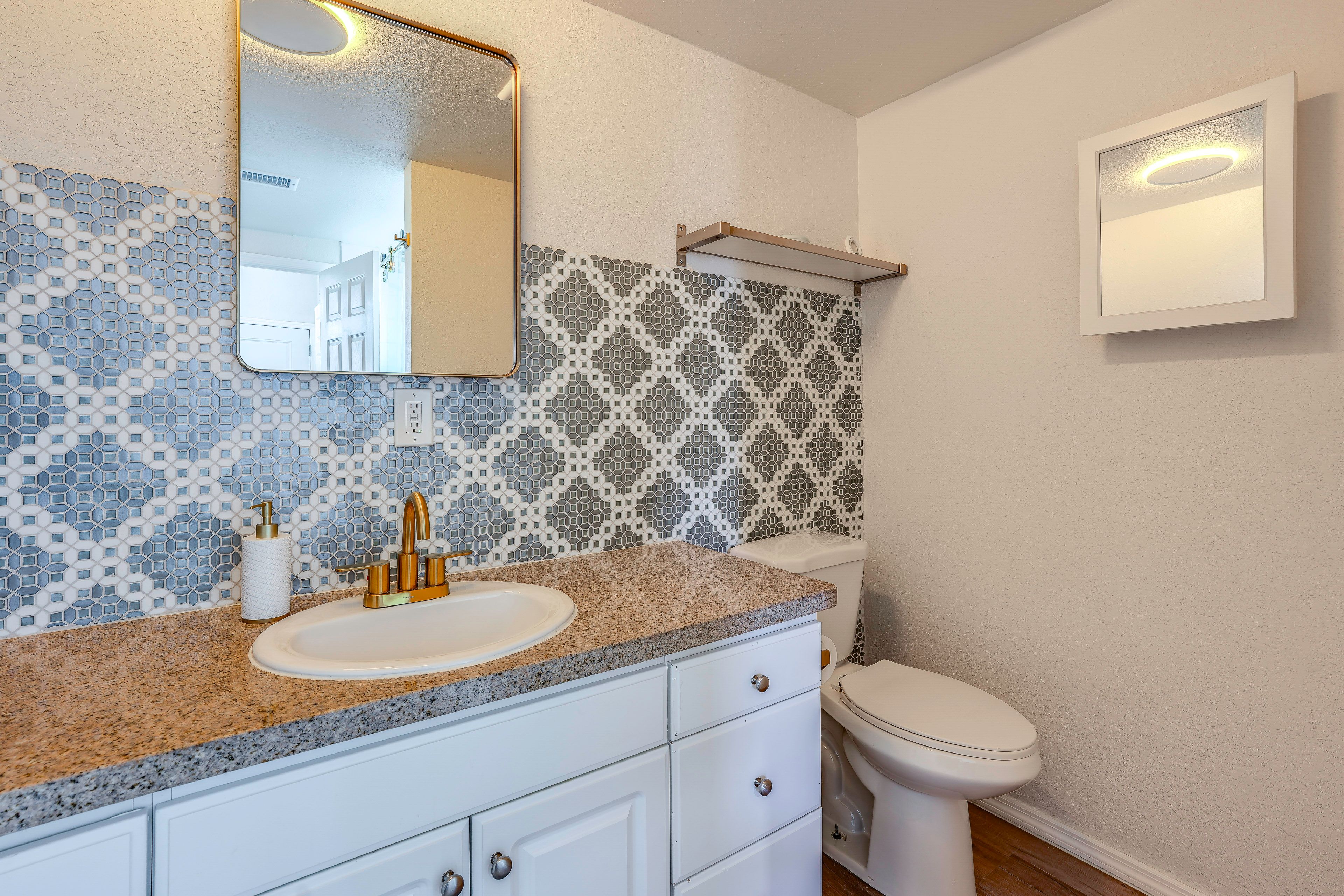 Full Bathroom