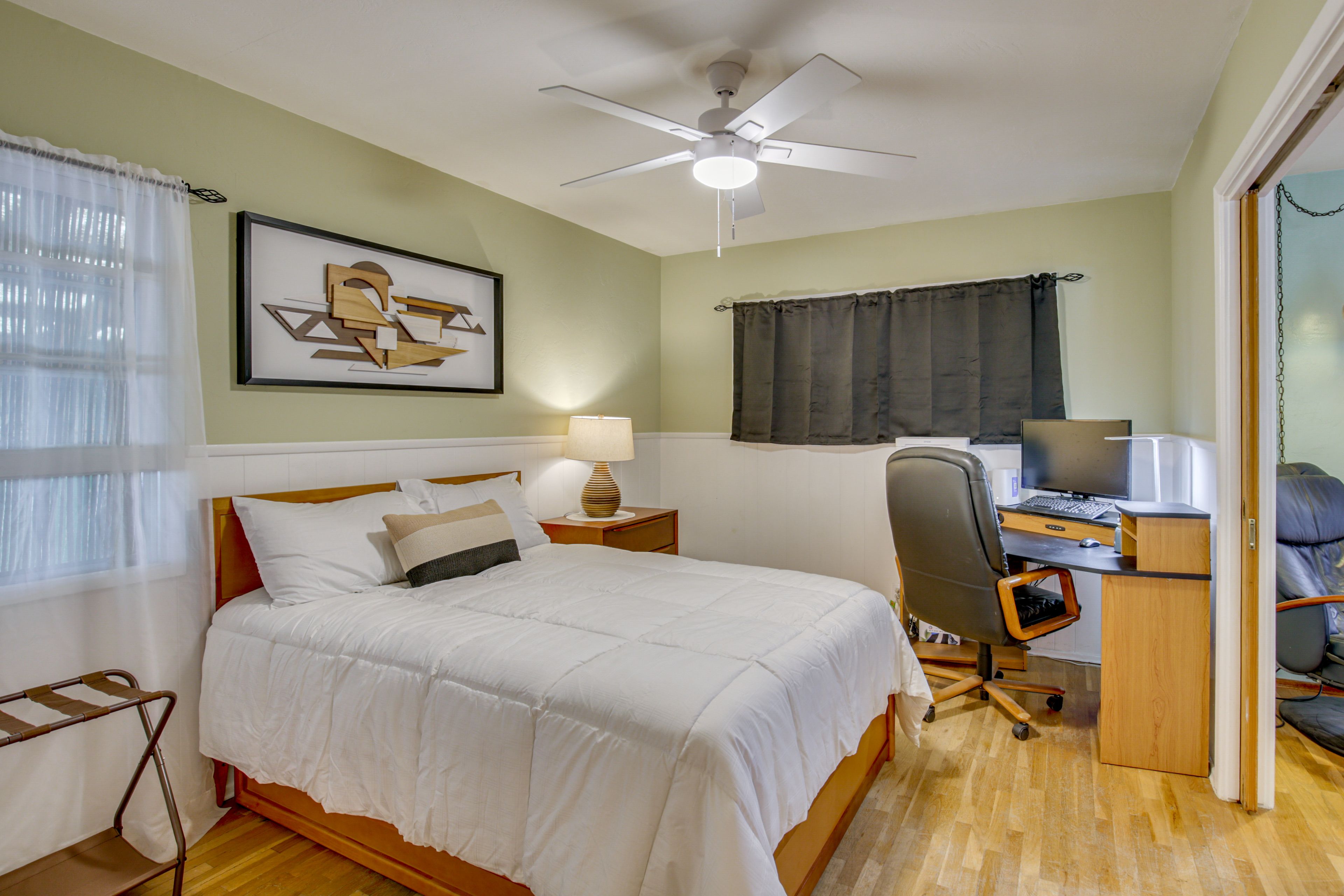 Bedroom 2 | Full Bed w/ Twin Trundle | Workspace