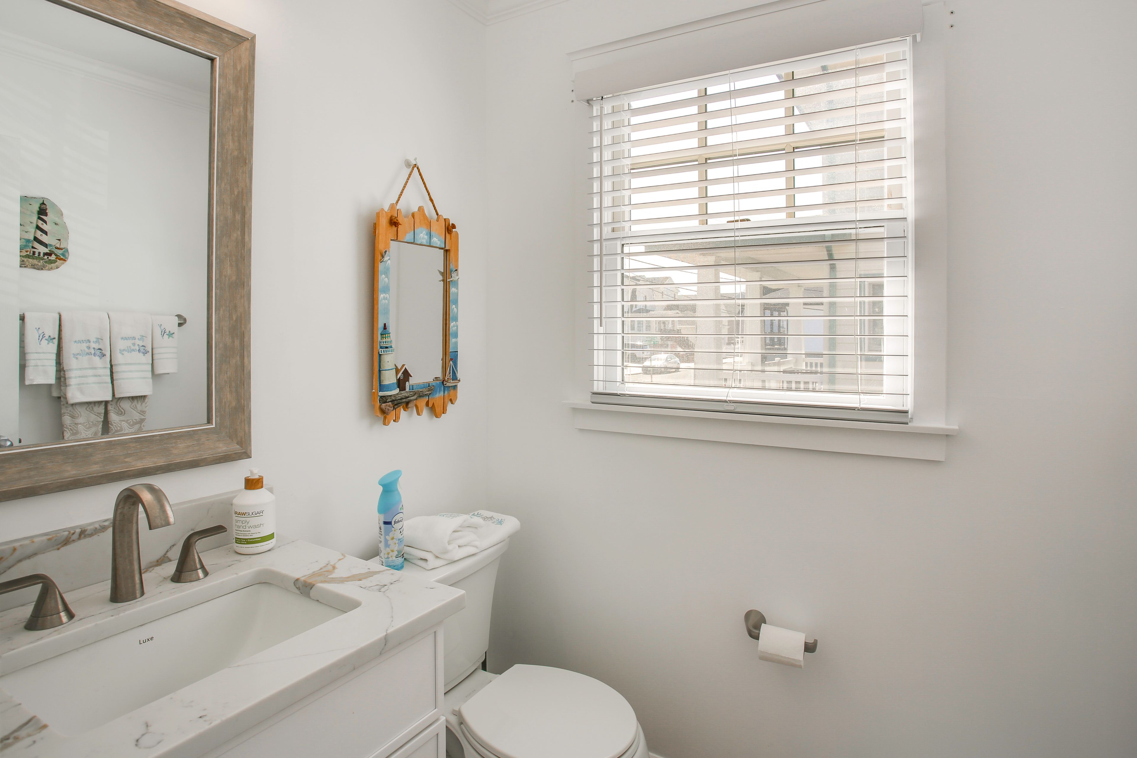 Half Bathroom | 1st Floor