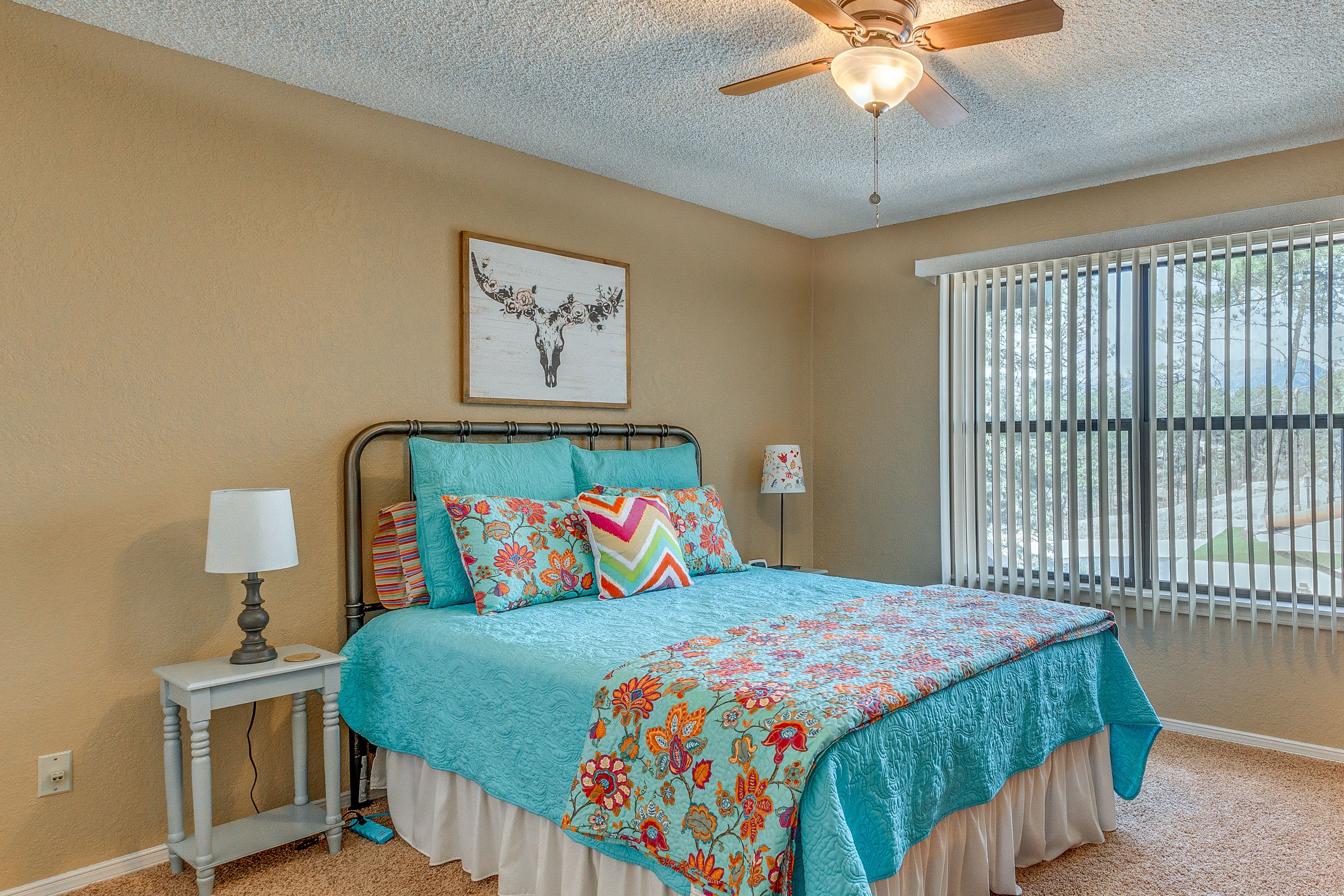 Bedroom 3 | Queen Bed