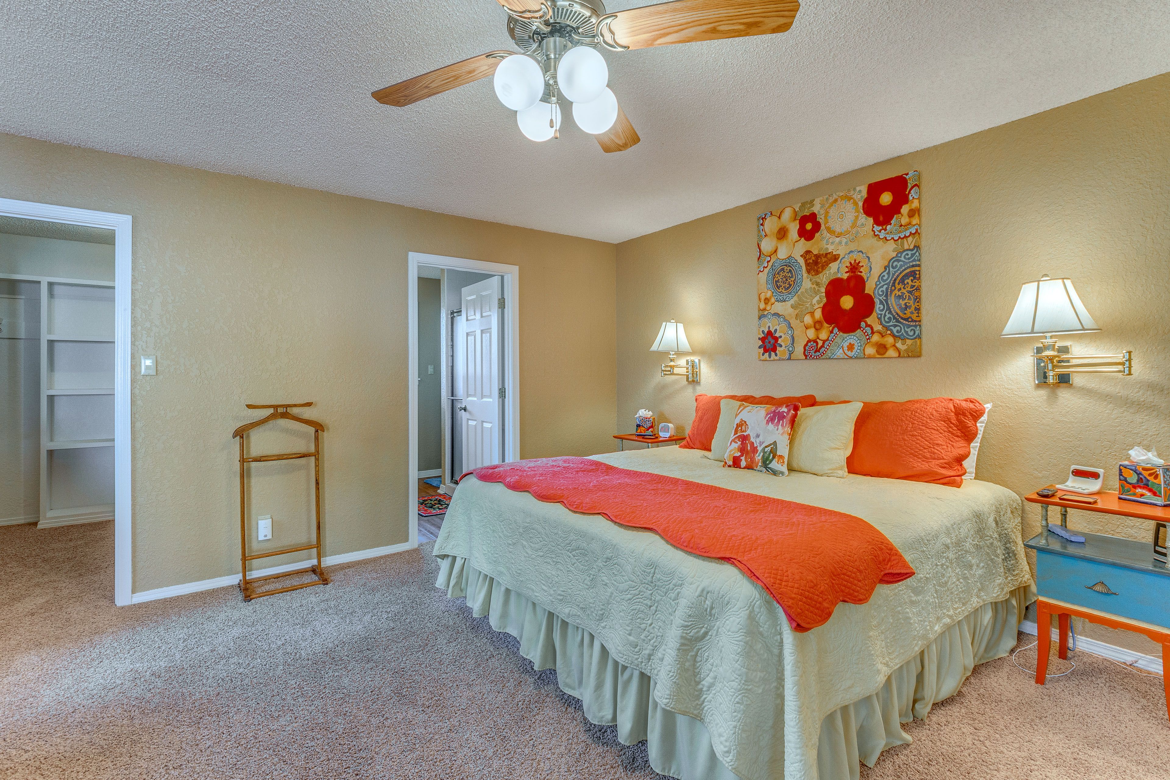 Bedroom 2 | King Bed