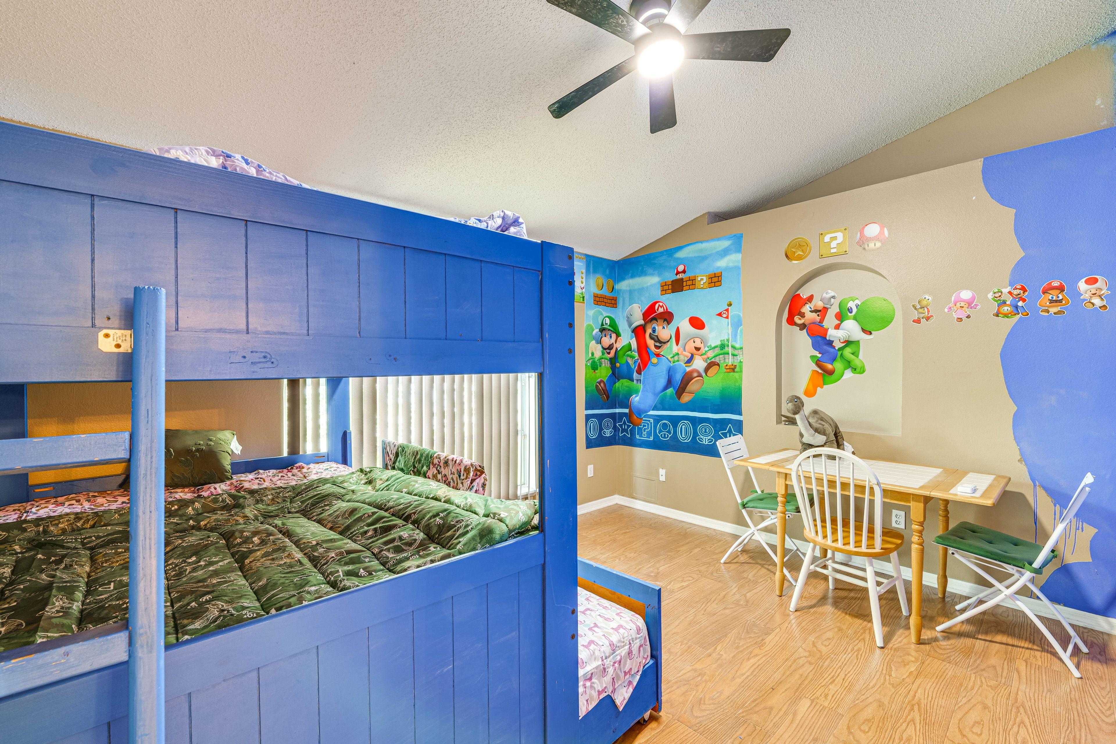 Bedroom 4 | Full Bunk Bed w/ Twin Trundle