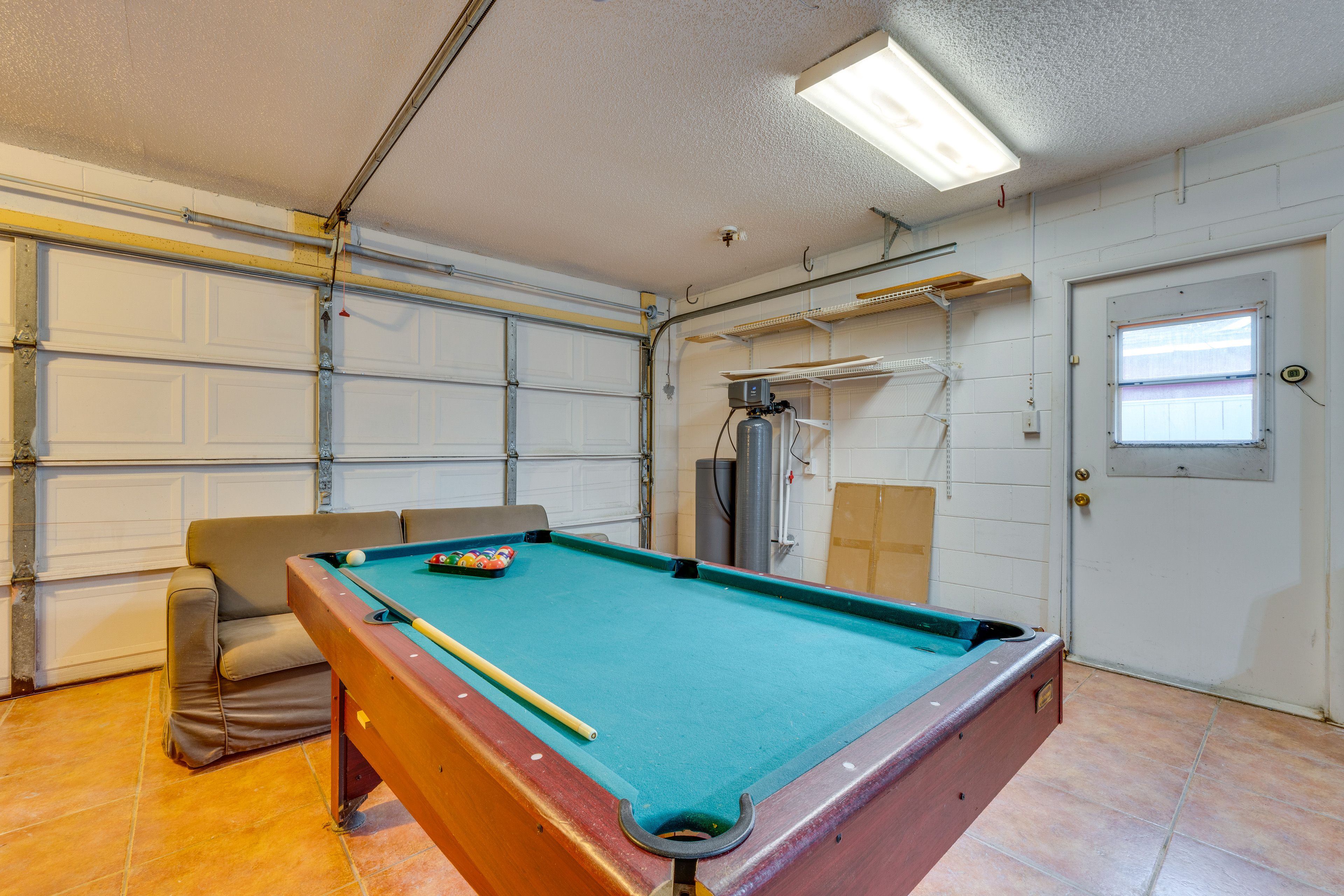 Garage (Rec Room) | Washer & Dryer