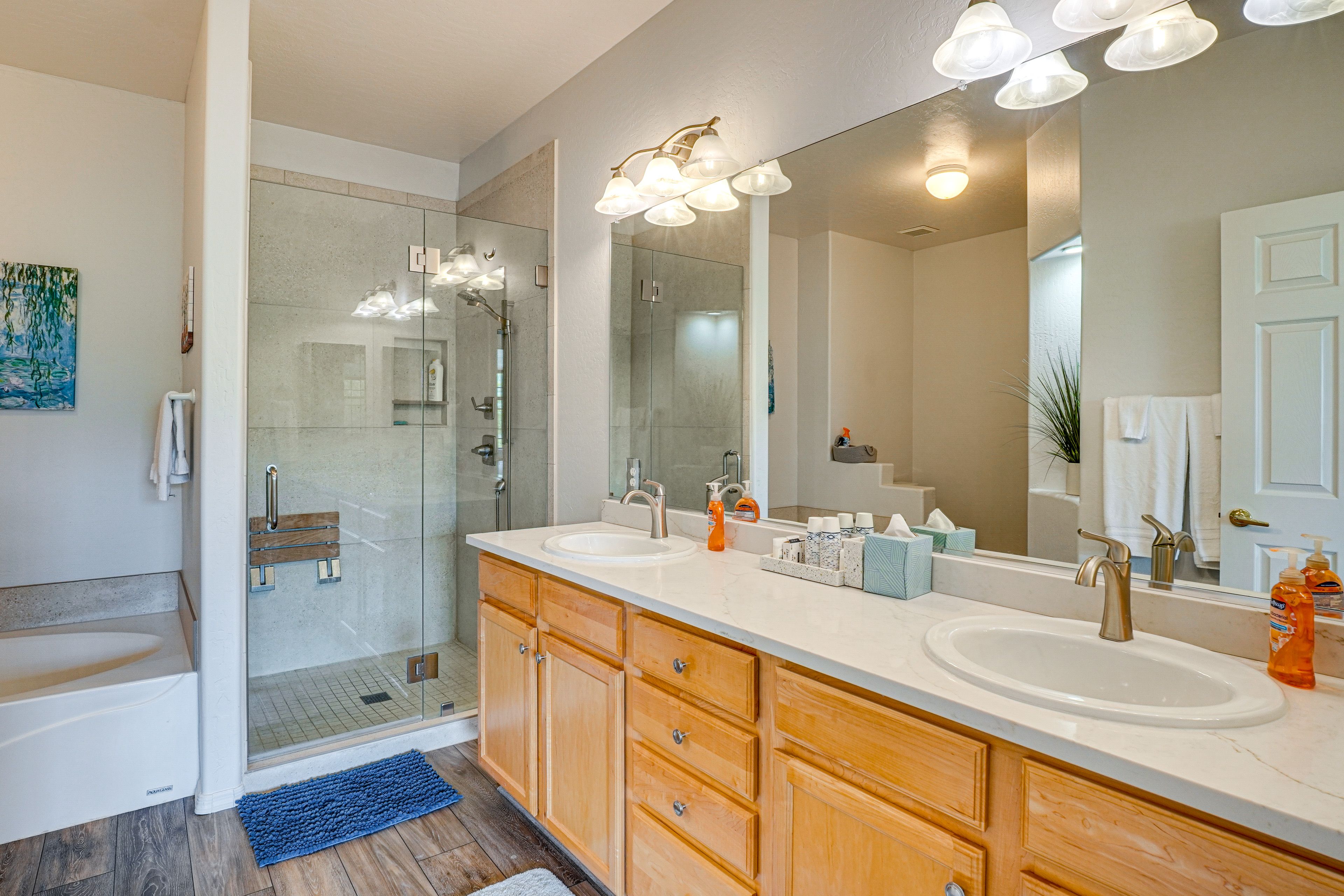 Full Bathroom
