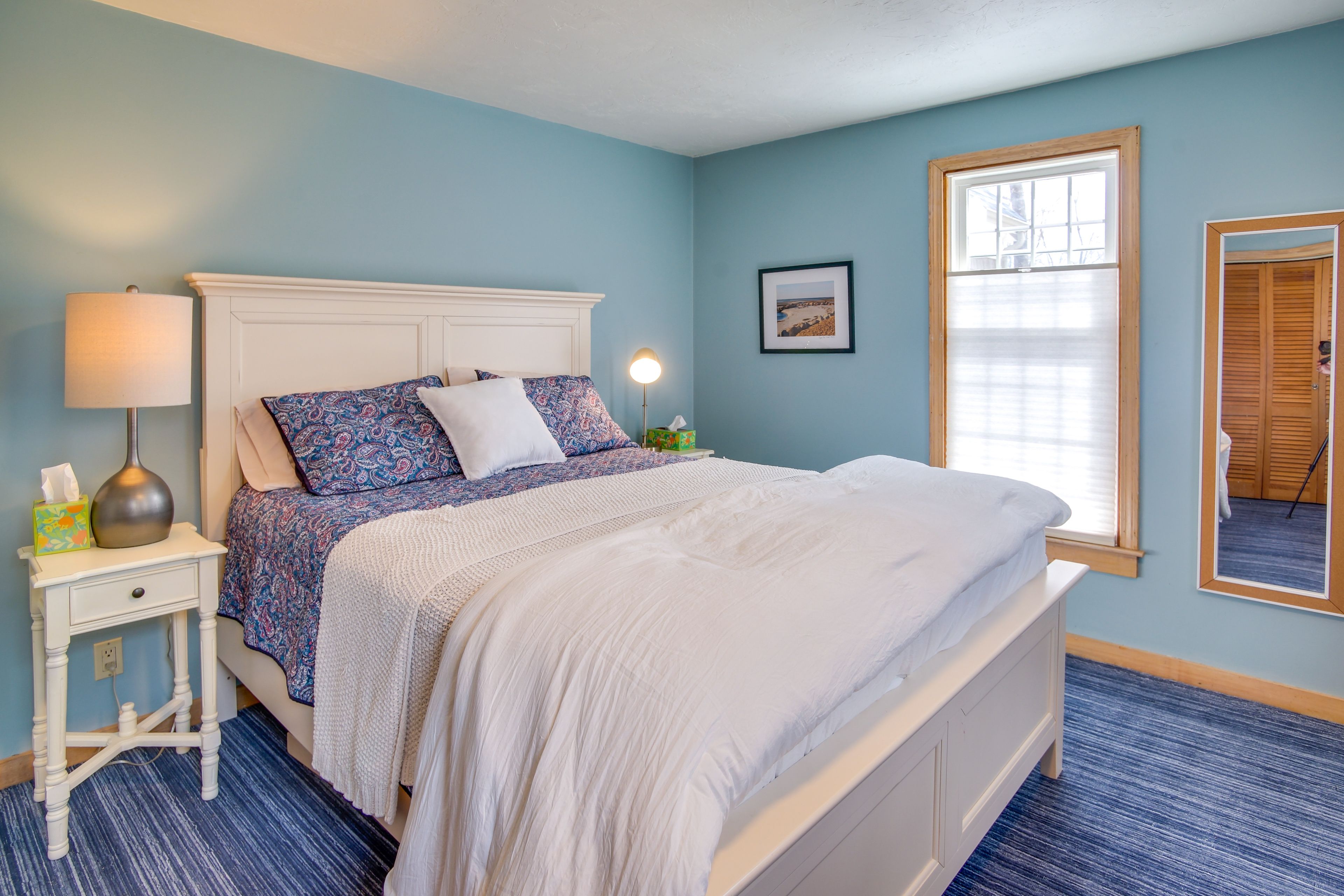 Bedroom 1 | Queen Bed | 1st Floor