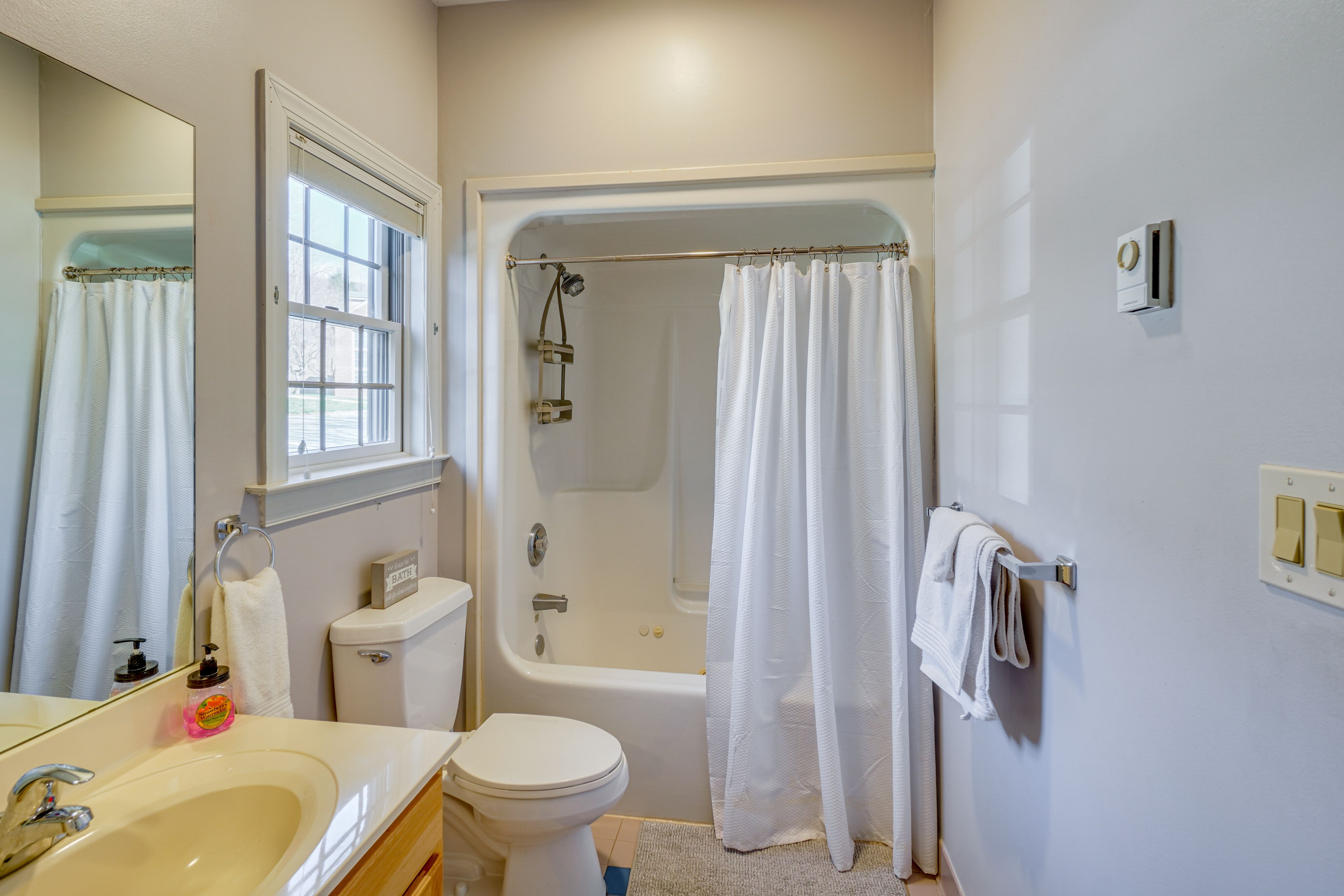 Bathroom | 1st Floor