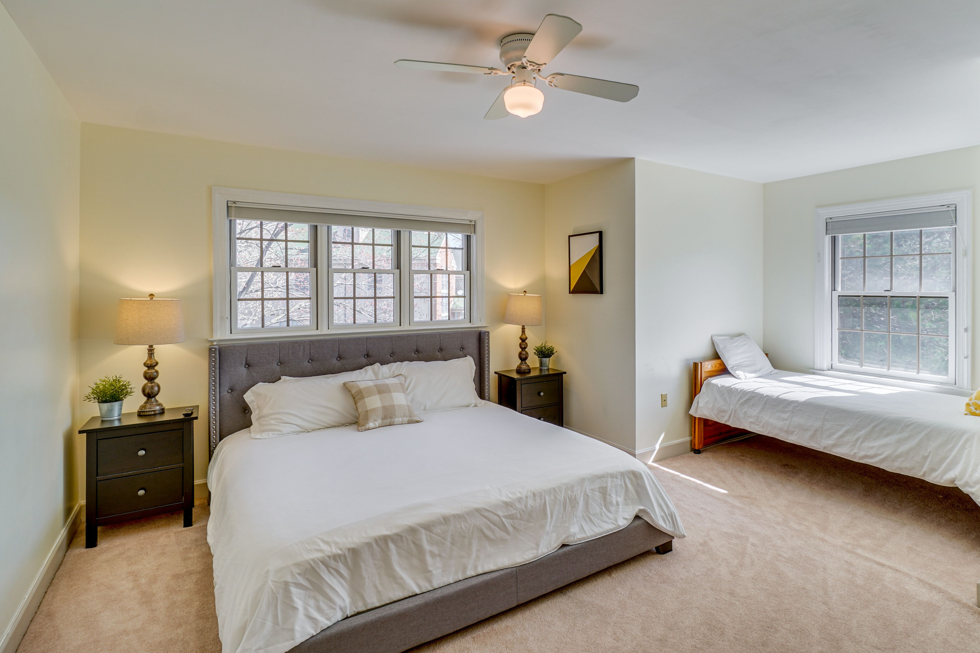 Bedroom 2 | King Bed | Twin Bed | 2nd Floor