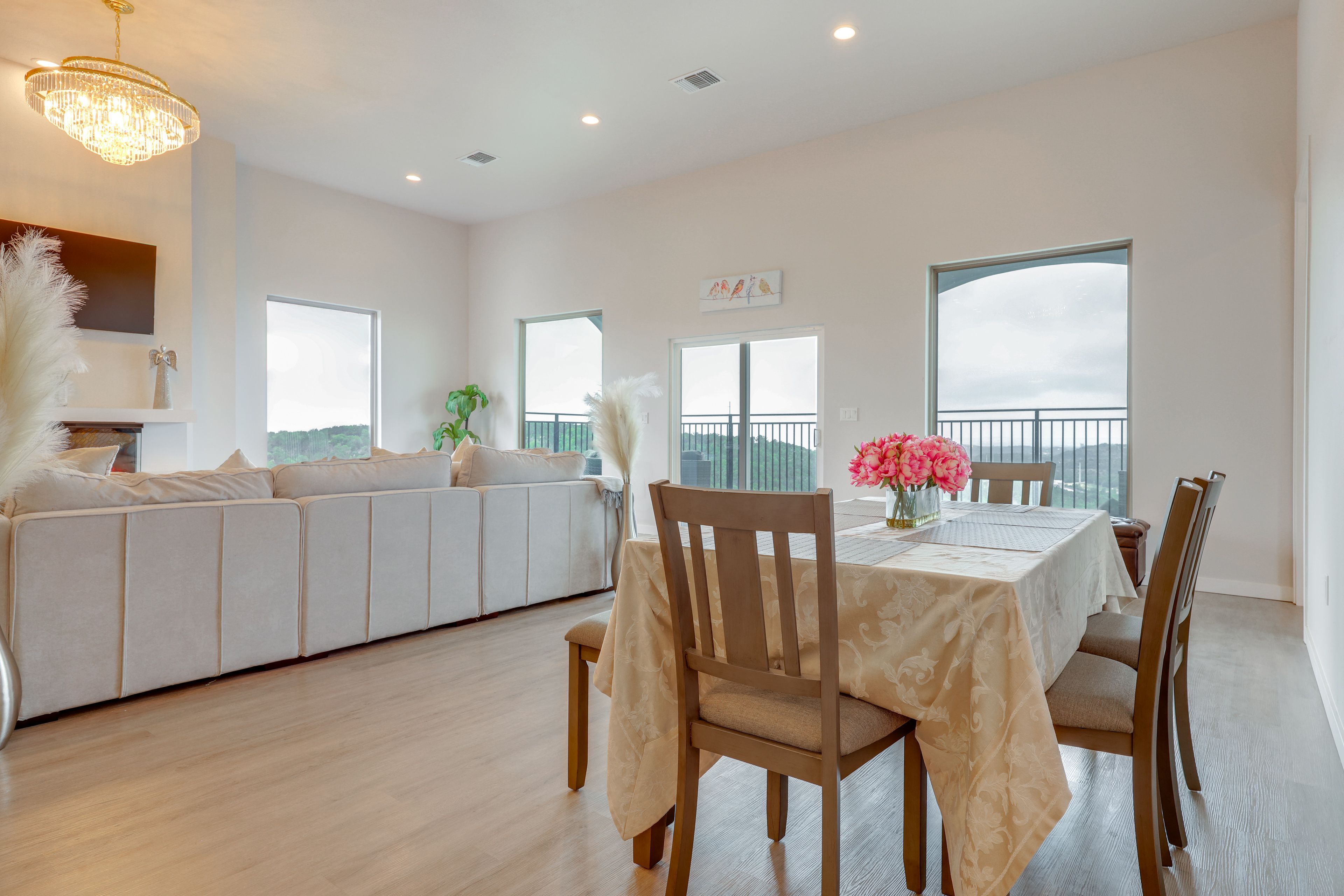 Dining Area | 2nd Floor