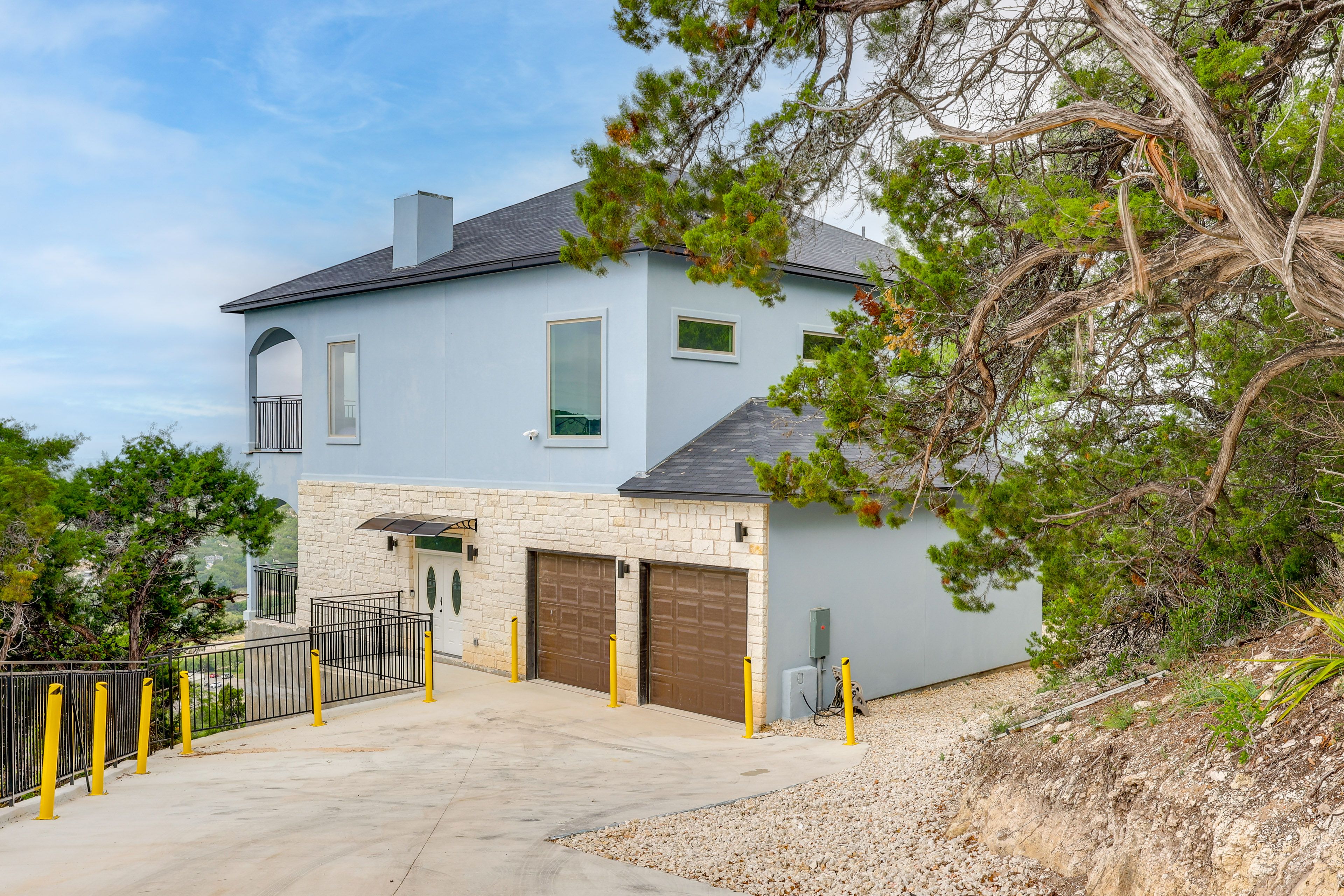 Exterior | 2-Story Home