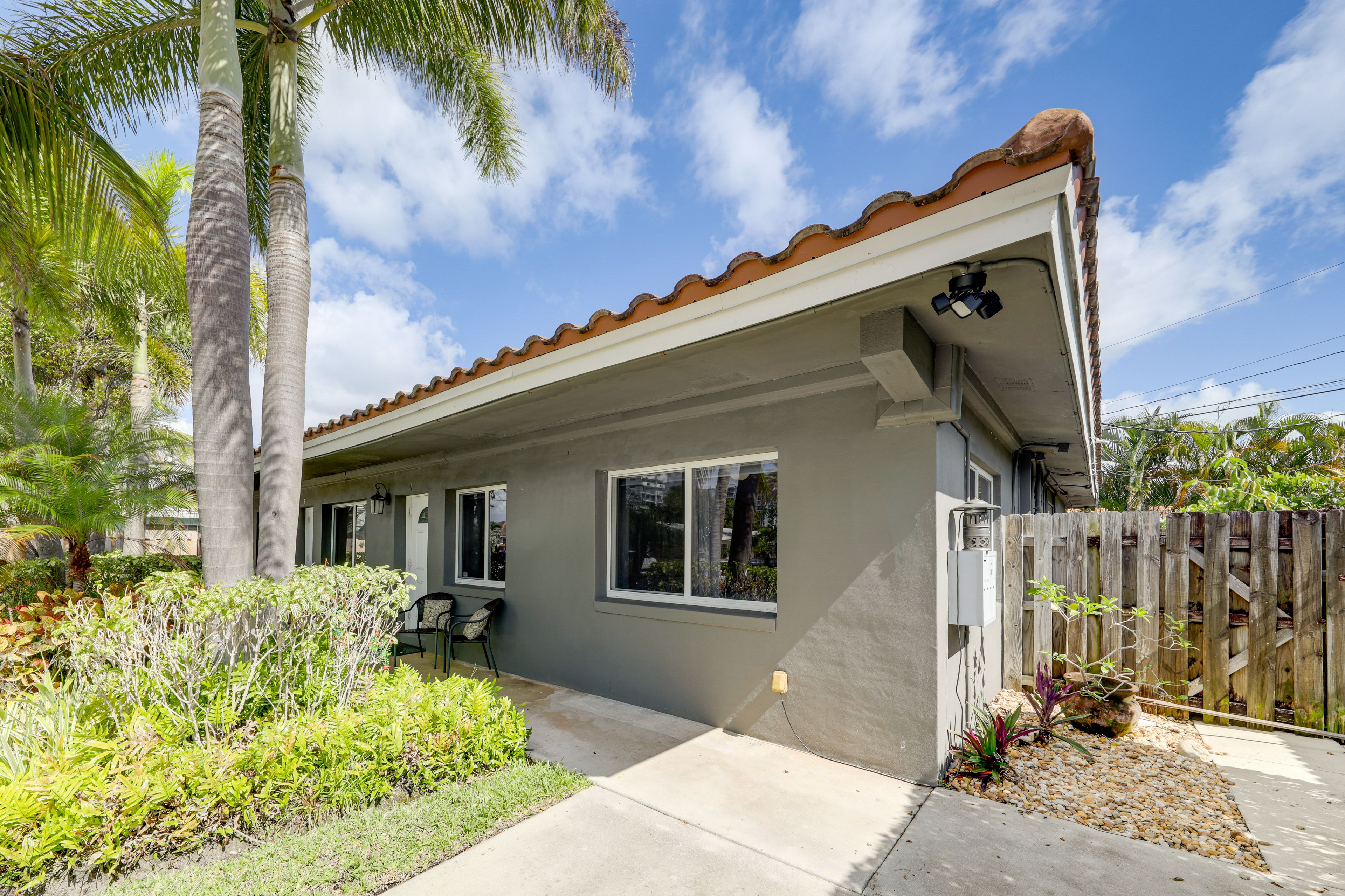 Pompano Beach Vacation Rental | 3BR | 1BA | 900 Sq Ft