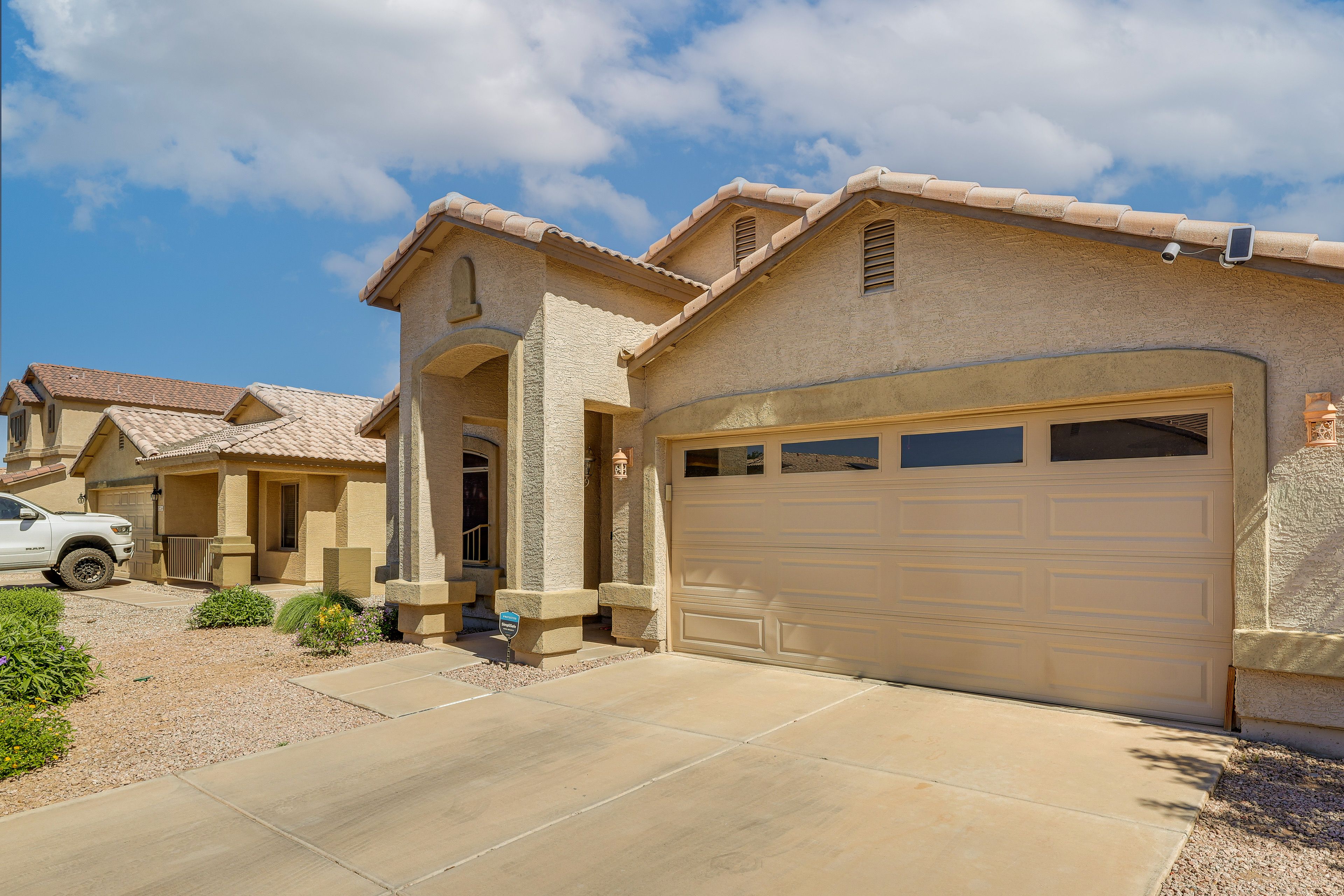 Driveway | 2 Vehicles