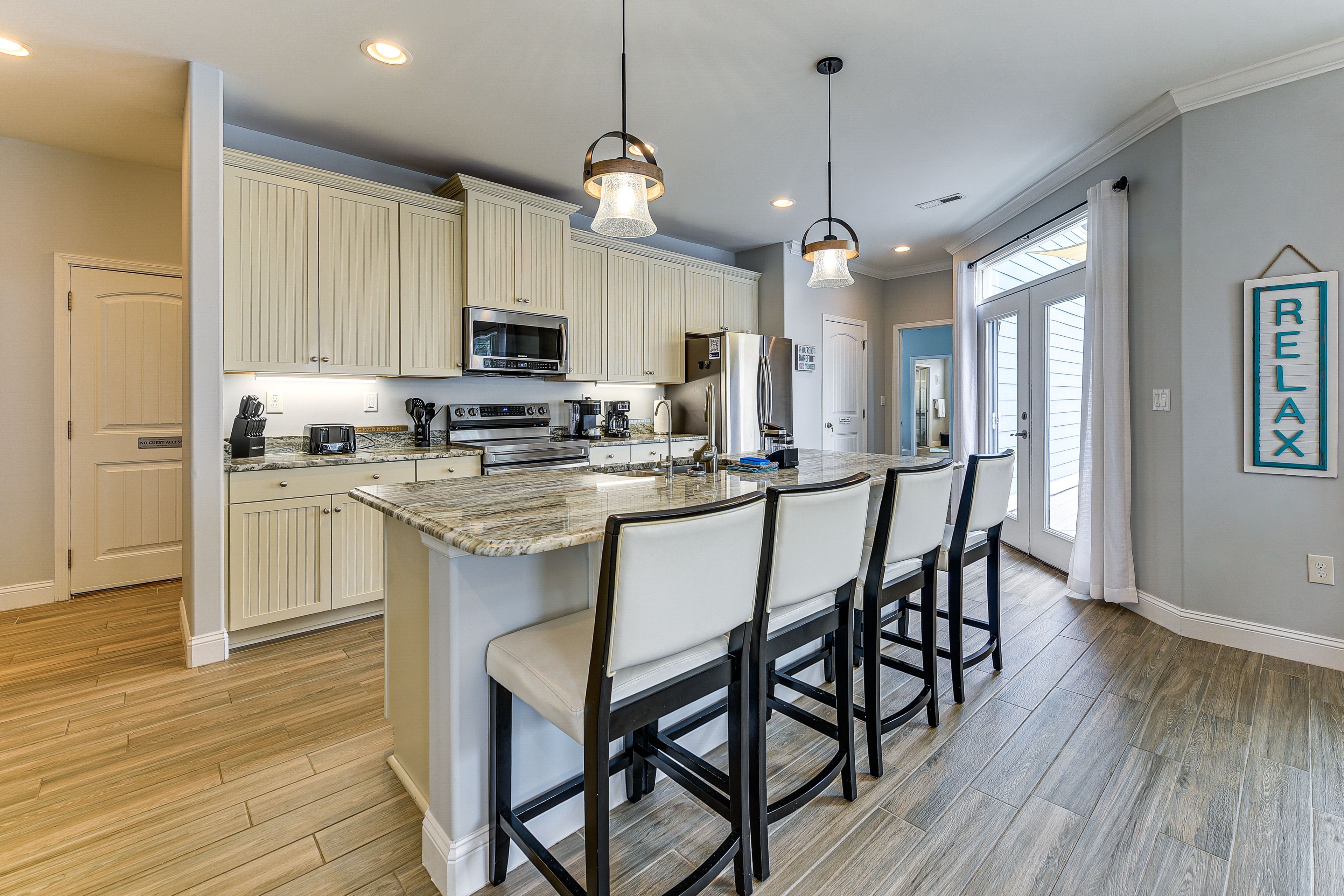 Kitchen | Cooking Basics | Drip & Keurig Coffee Makers | 1st Floor