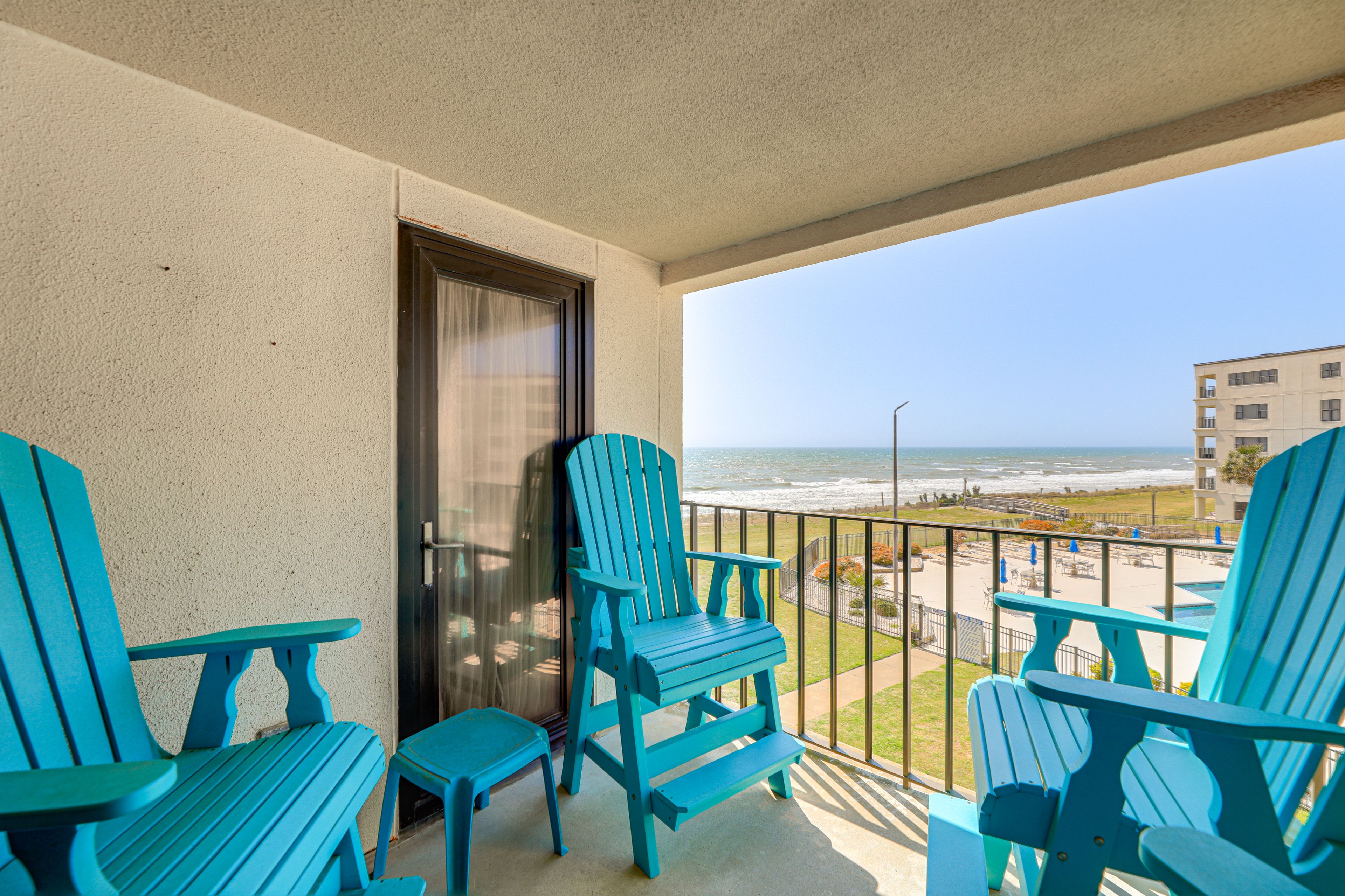 Private Balcony | Access via Interior
