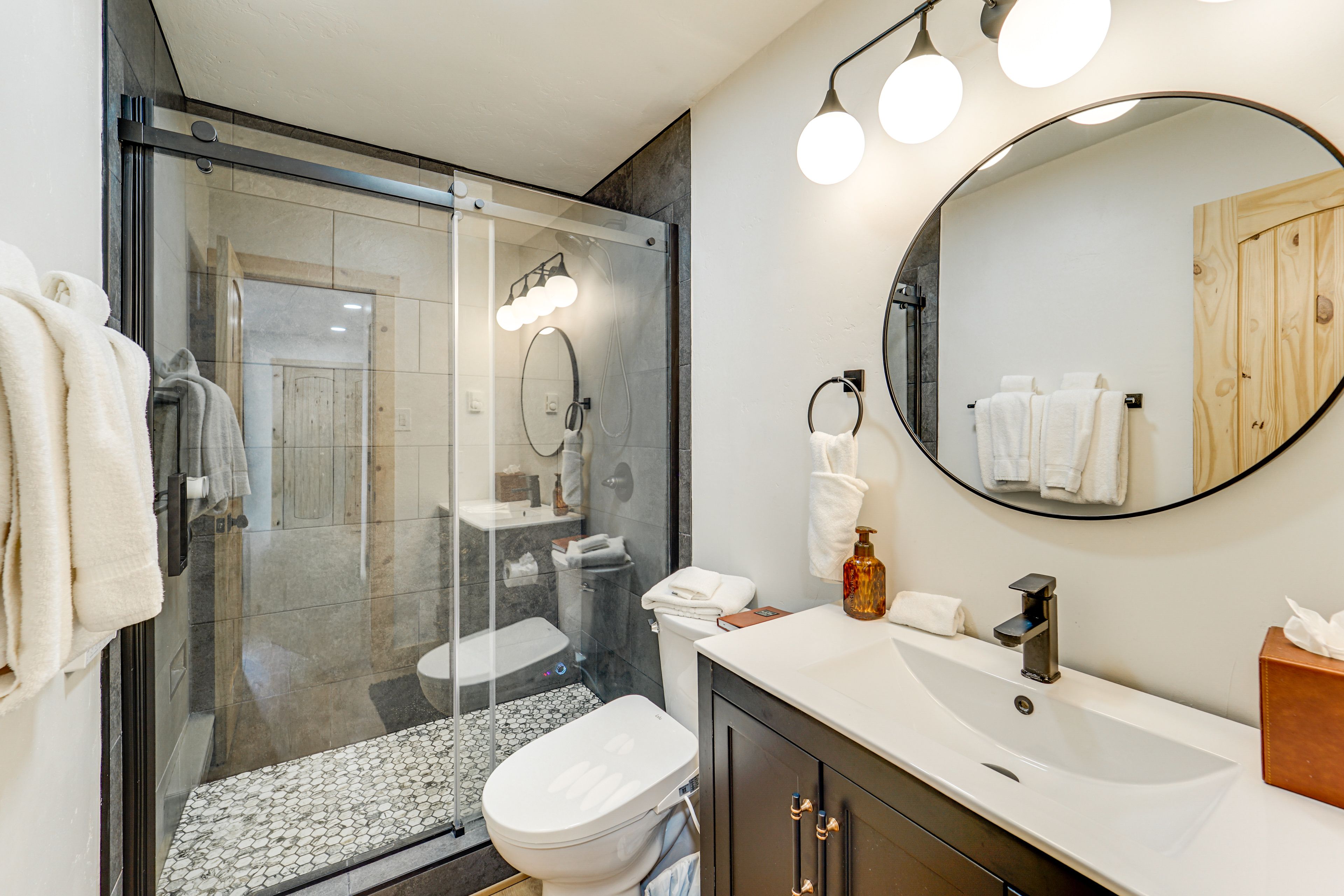 En-Suite Bathroom