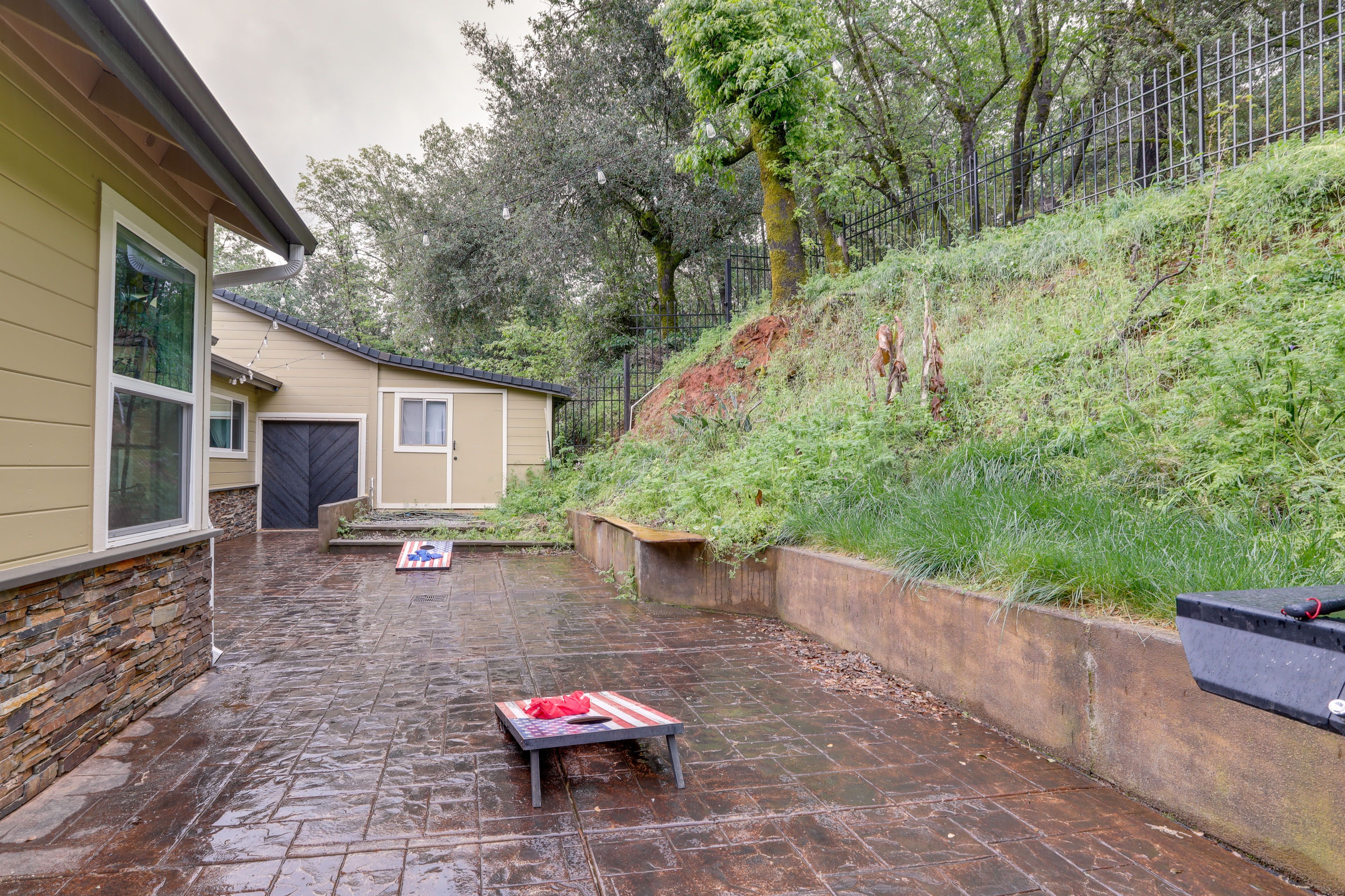 Patio | Outdoor Games | Gas Grill | Hot Tub