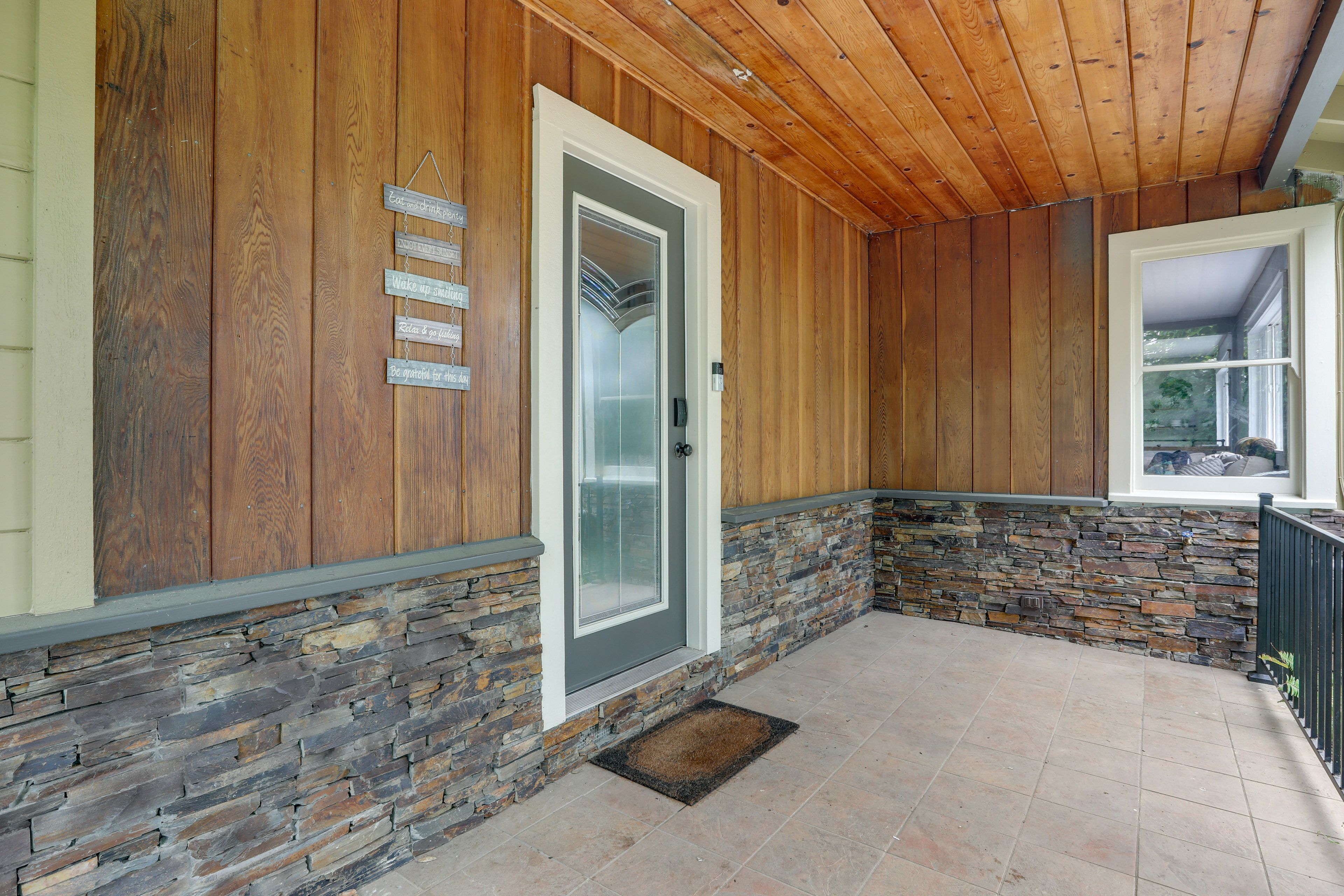 Front Entrance | Step-Free Access