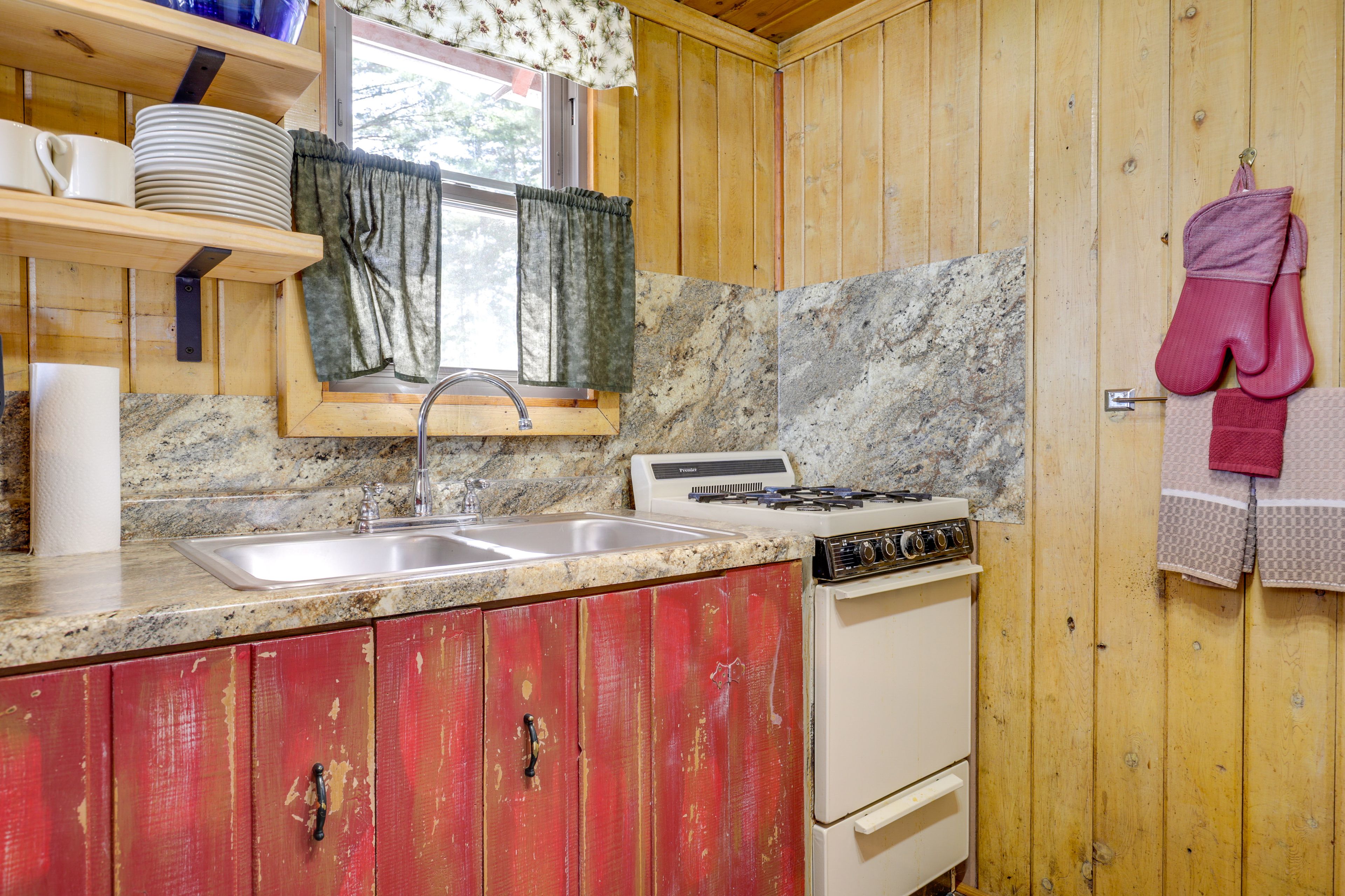 Kitchen | Microwave | Refrigerator | Drip Coffee Maker