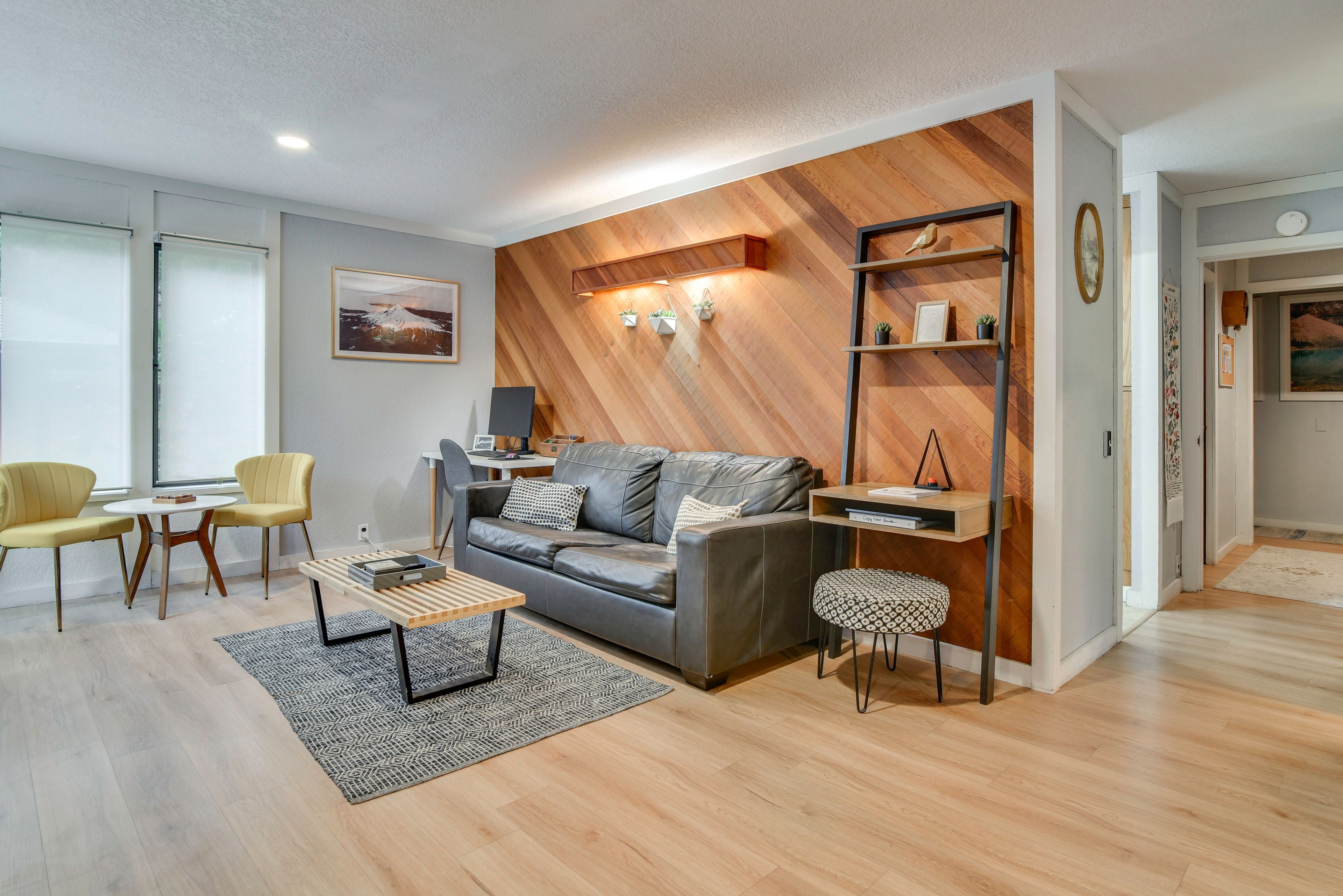 Living Room | Full Sleeper Sofa