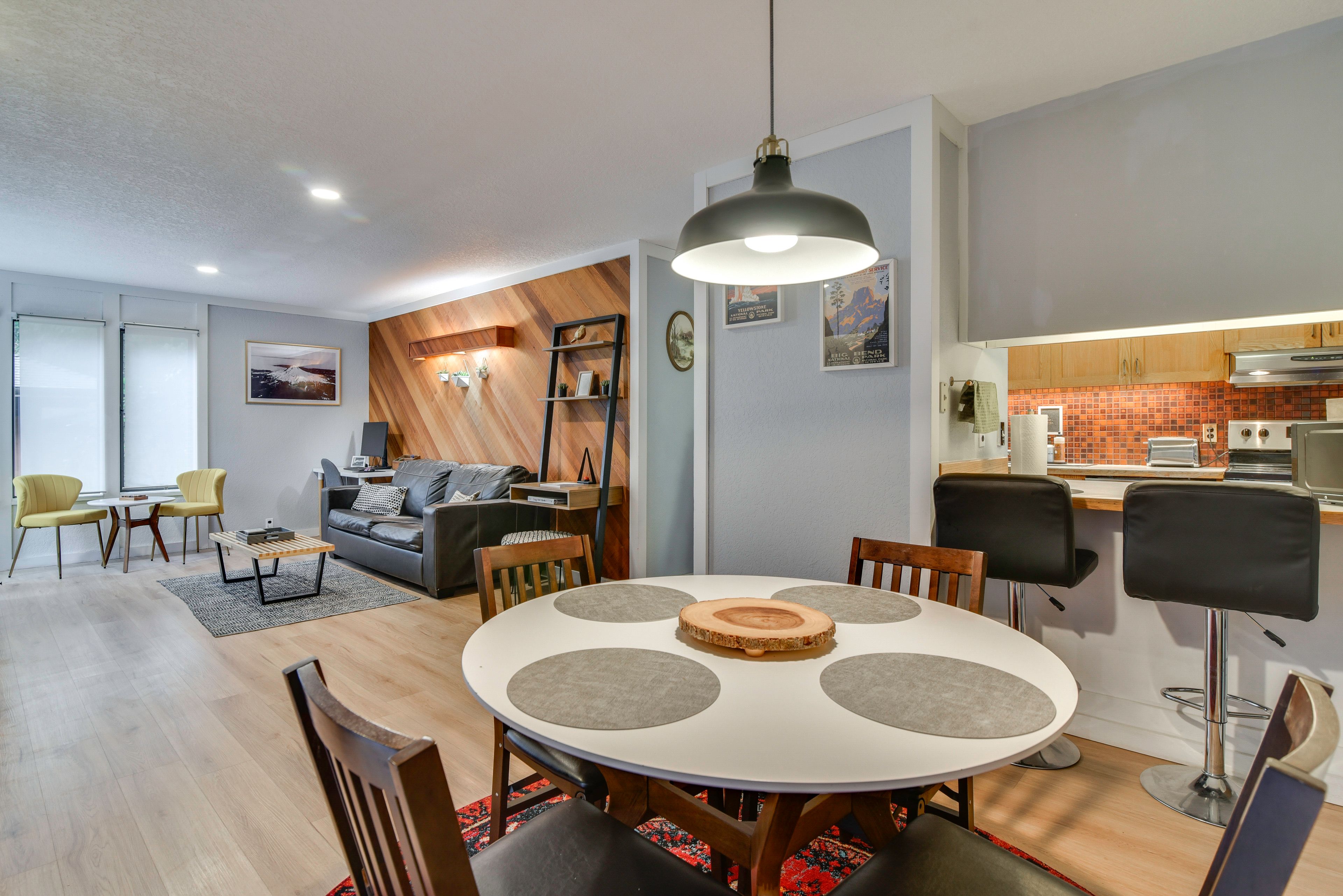 Welches Vacation Rental | 2BR | 2BA | 1,112 Sq Ft | Threshold Step to Enter