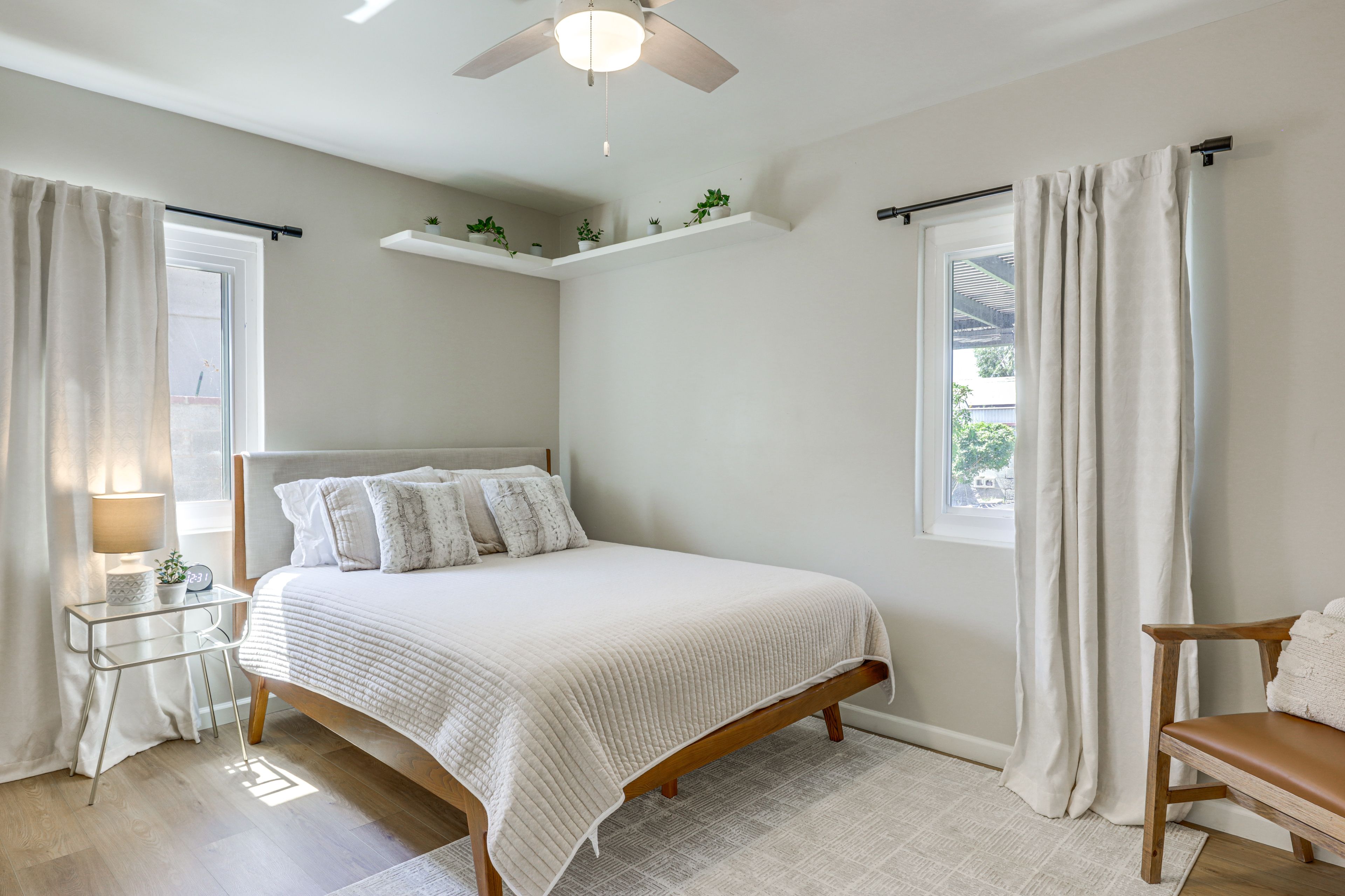 Bedroom 2 | Queen Bed