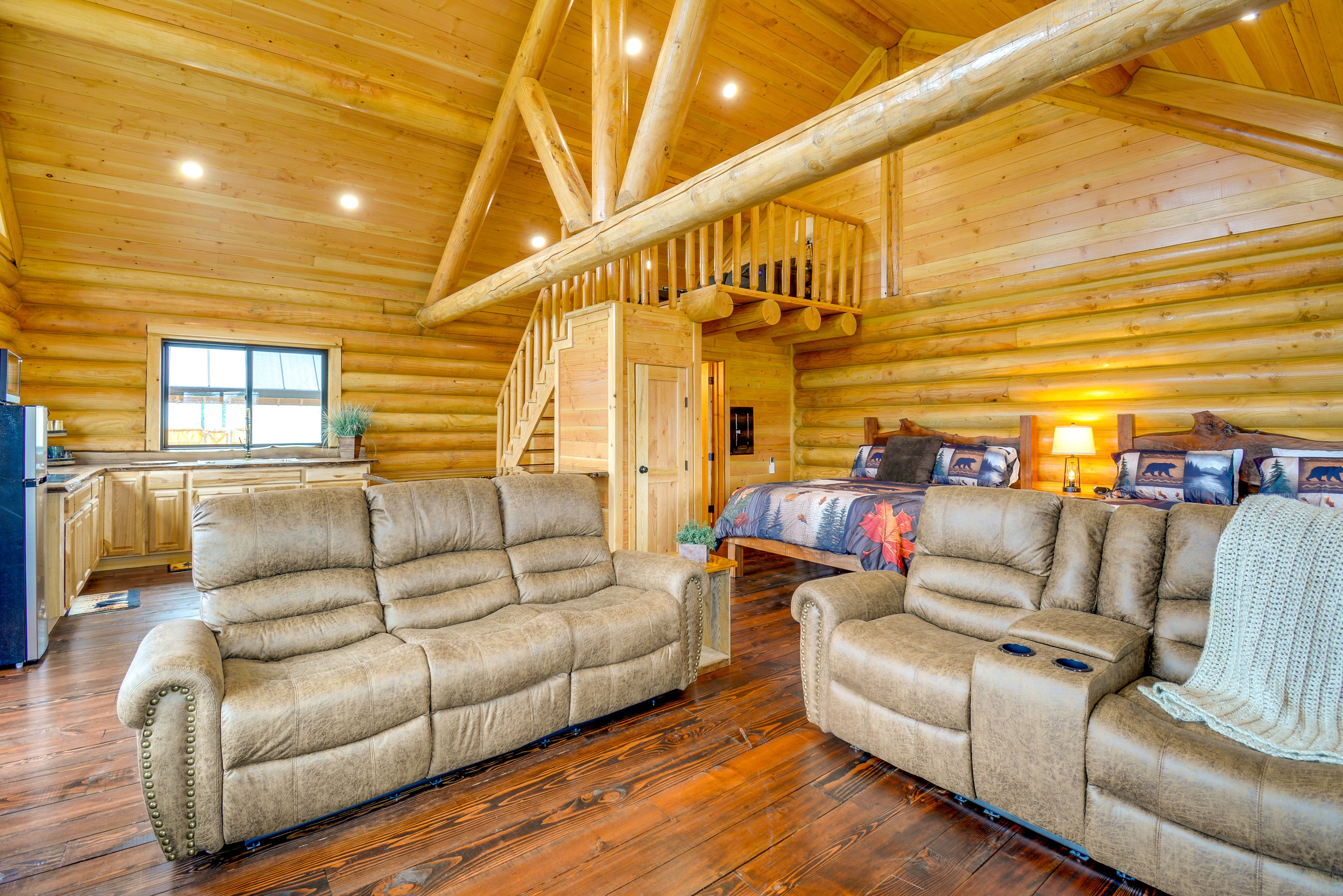 Living Room | Flat-Screen TV | 1st Floor