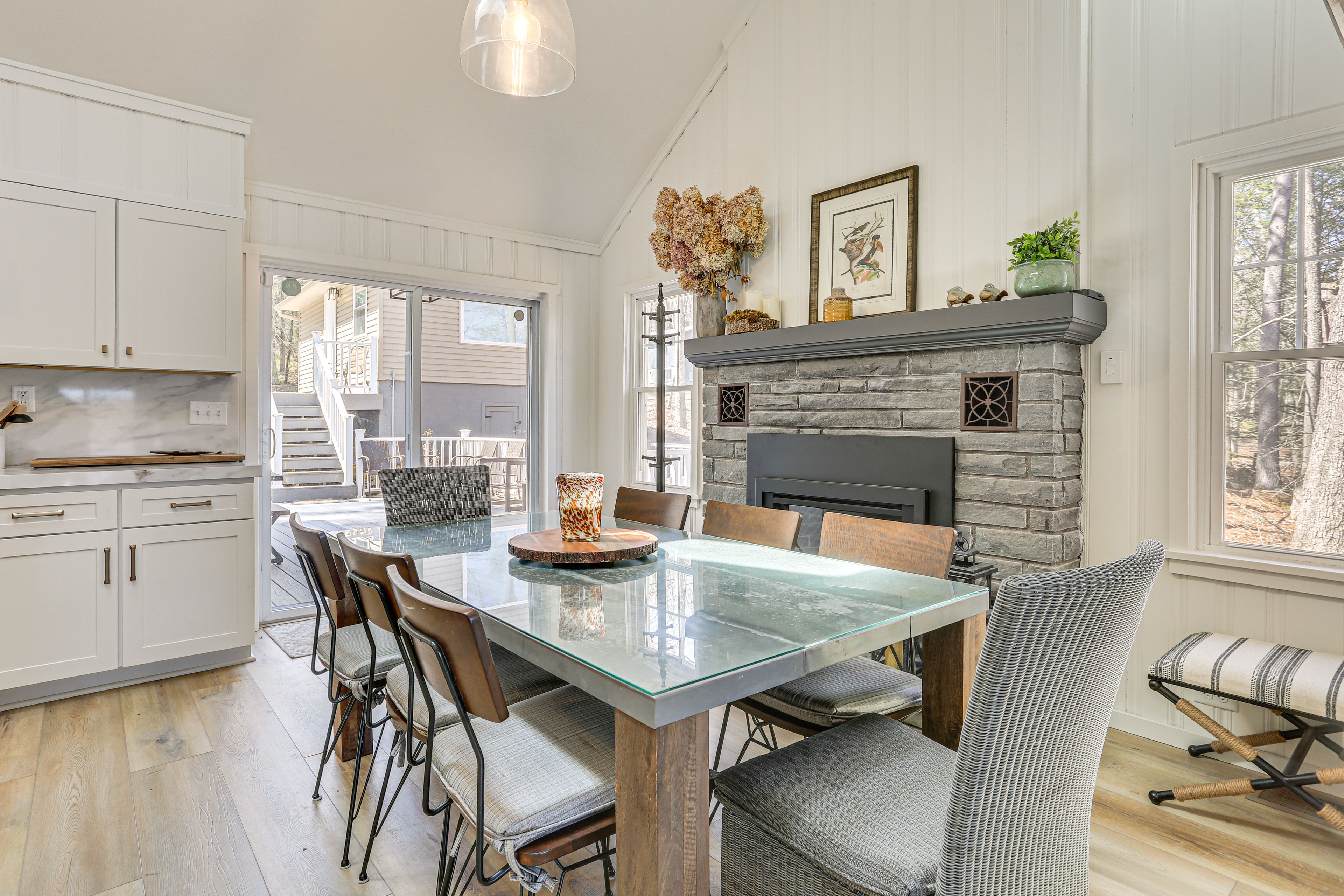 Dining Area | Dishware & Flatware | Main Level