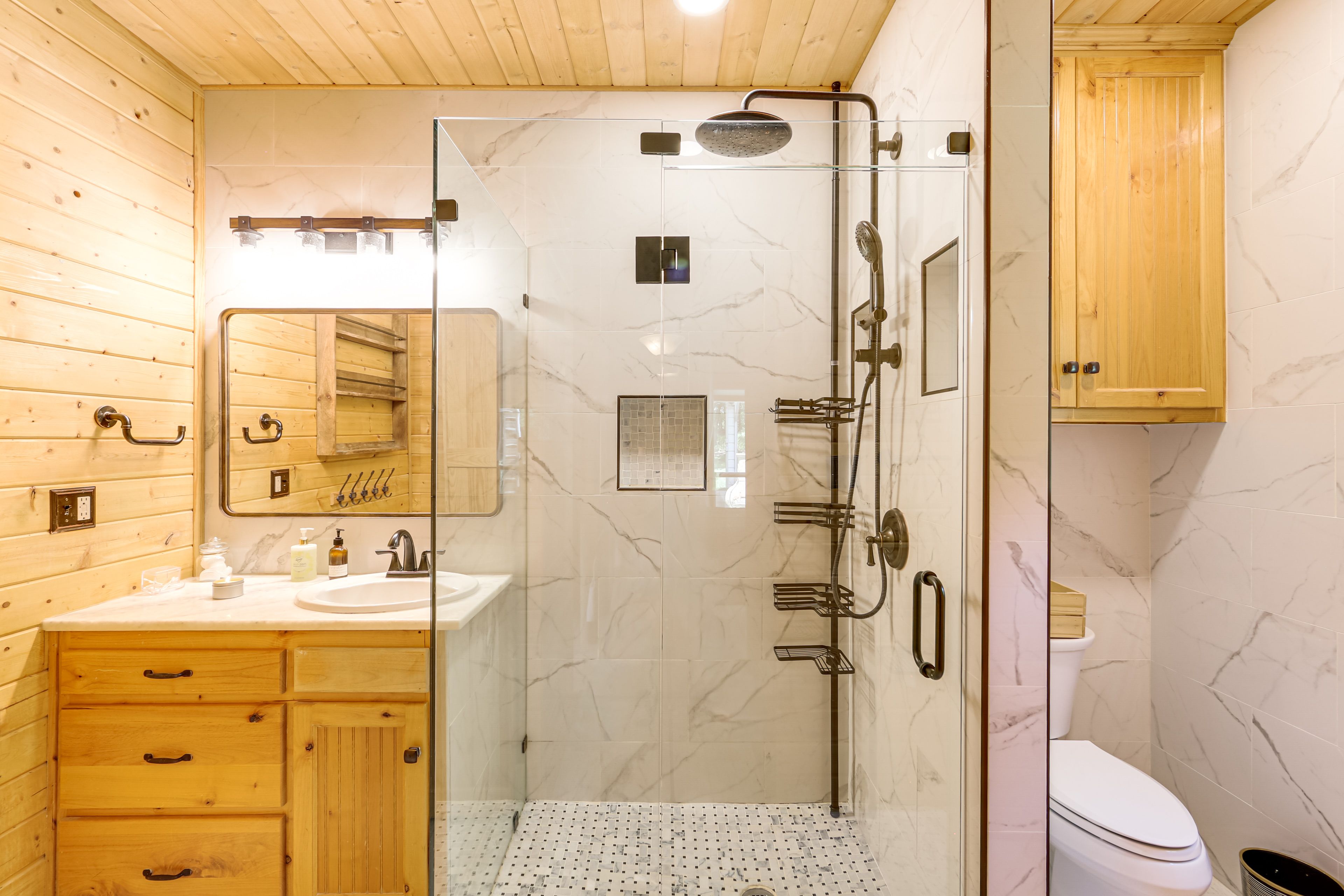 En-Suite Bathroom